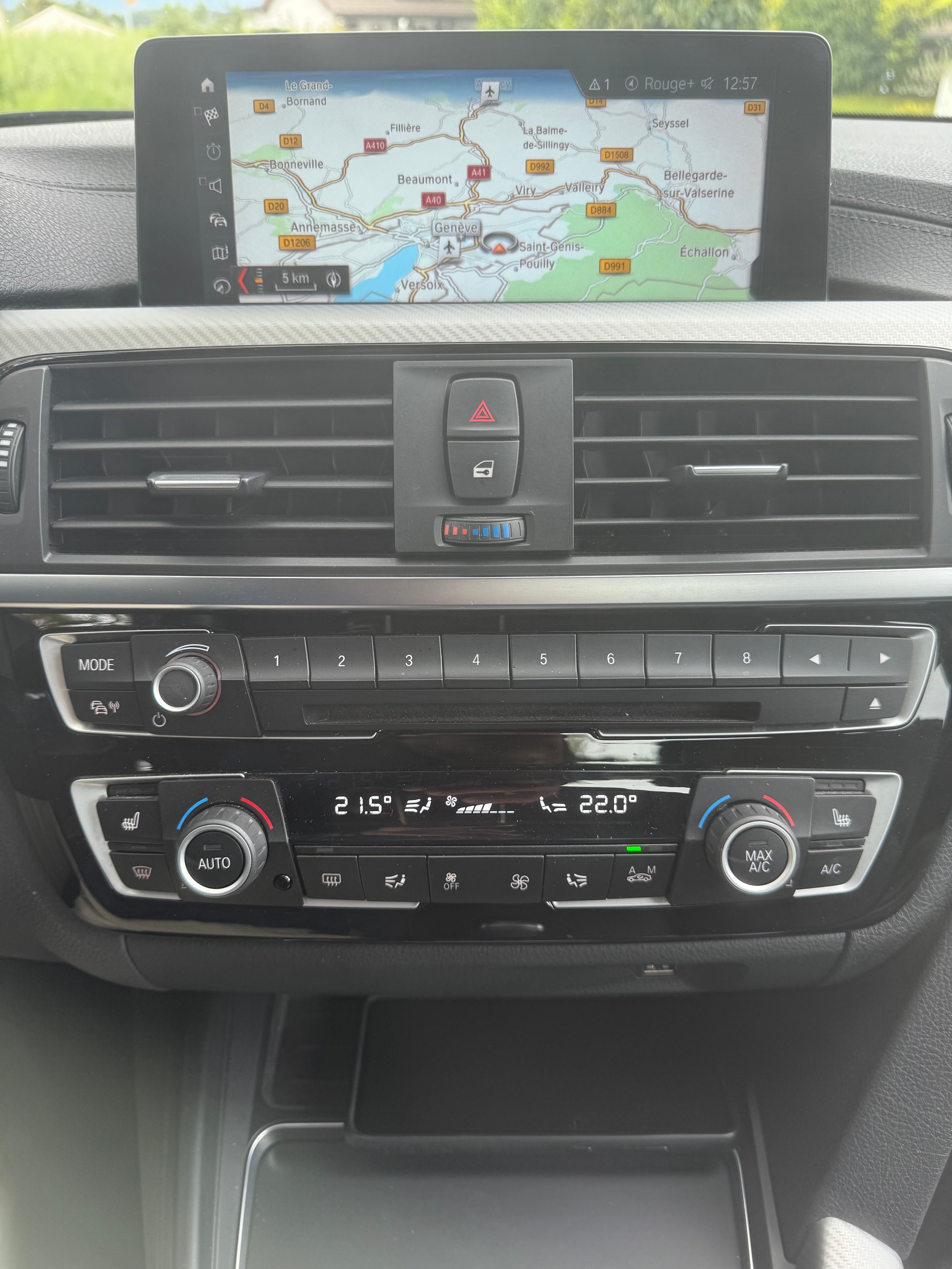 BMW 320d xDrive Edition Sport Line Steptronic-image-13