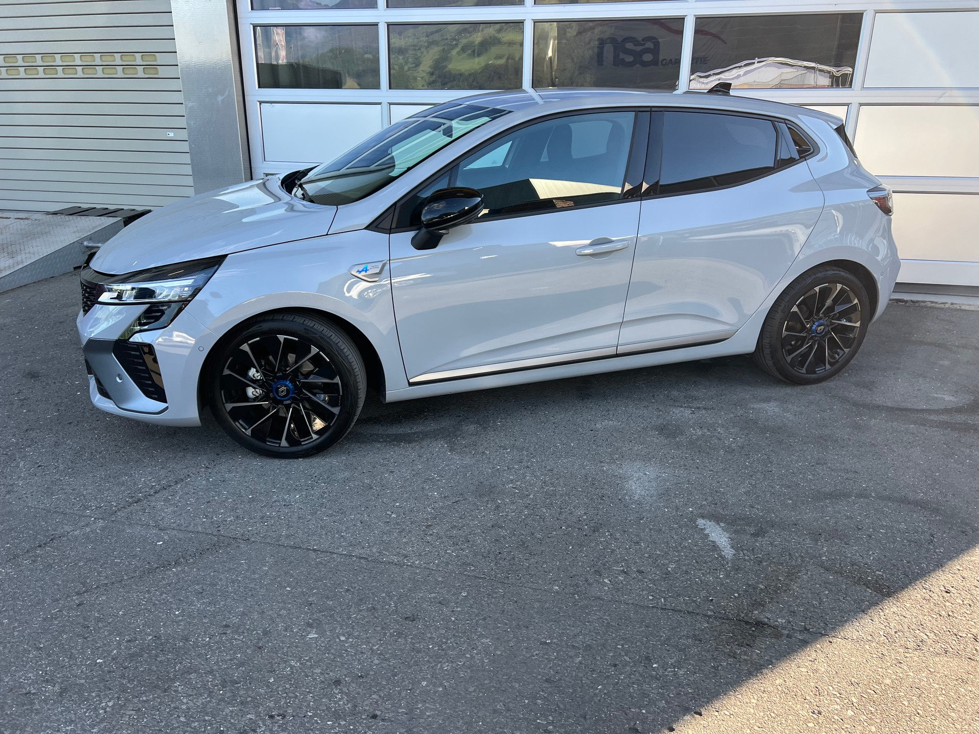 RENAULT Clio 1.6 E-Tech Esprit Alpine *** Garantie: Renault Garantie 8 Jahre Garantie auf die Batterie oder 160 000 km ***-image-5