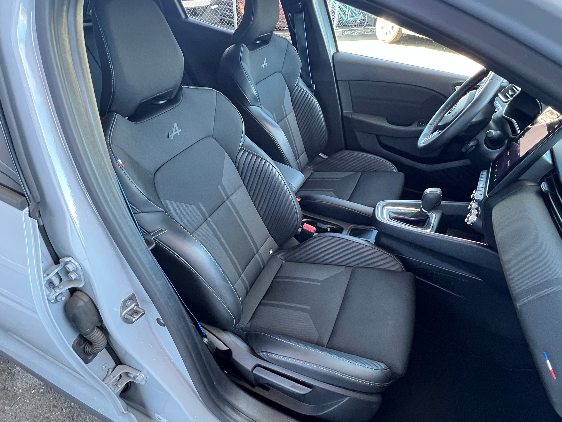 RENAULT Clio 1.6 E-Tech Esprit Alpine *** Garantie: Renault Garantie 8 Jahre Garantie auf die Batterie oder 160 000 km ***-image-12