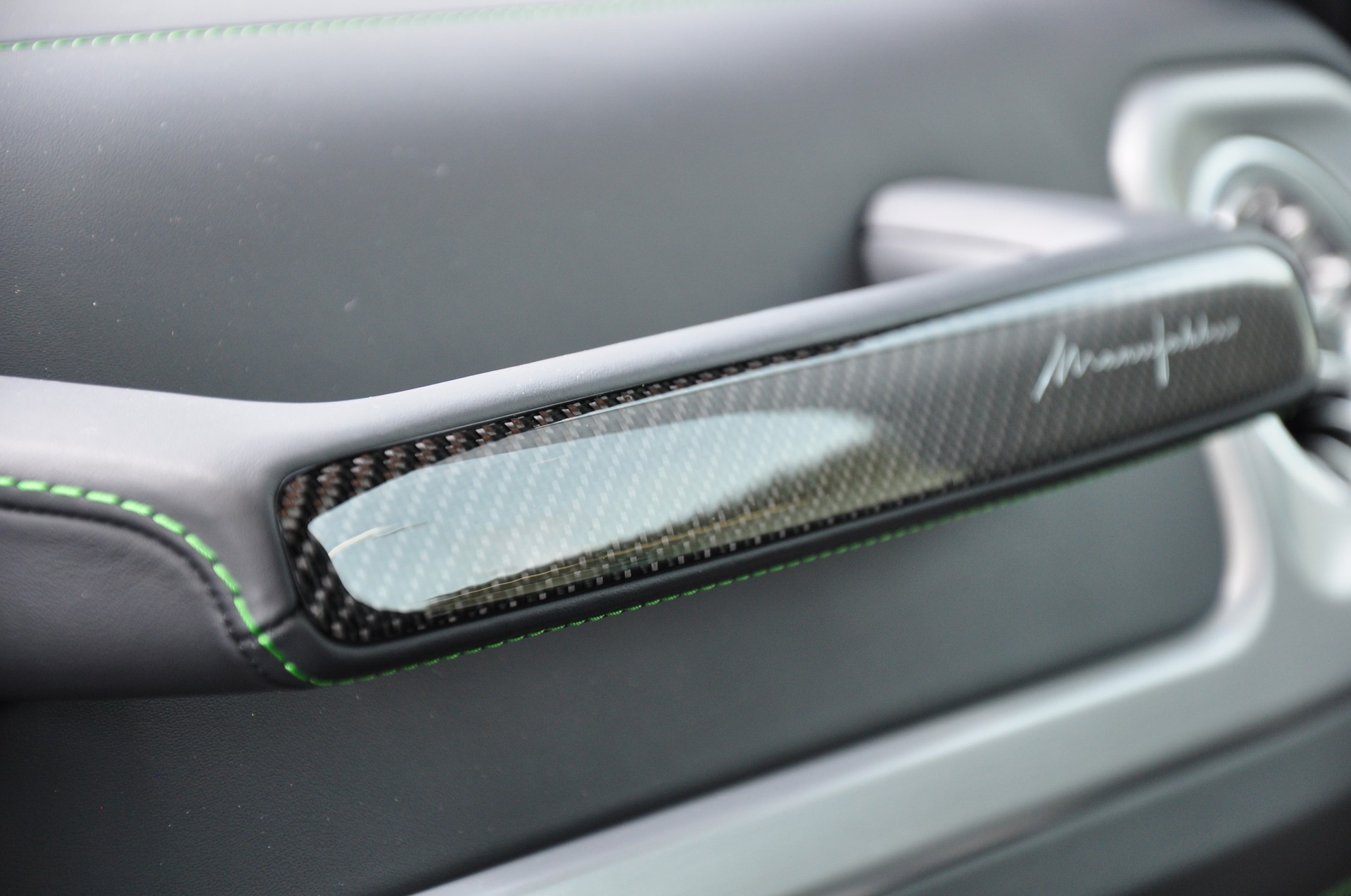 MERCEDES-BENZ G 63 AMG 9G-Tronic-image-25