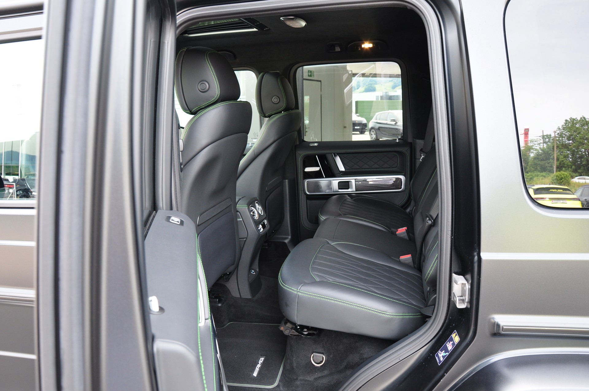 MERCEDES-BENZ G 63 AMG 9G-Tronic-image-24