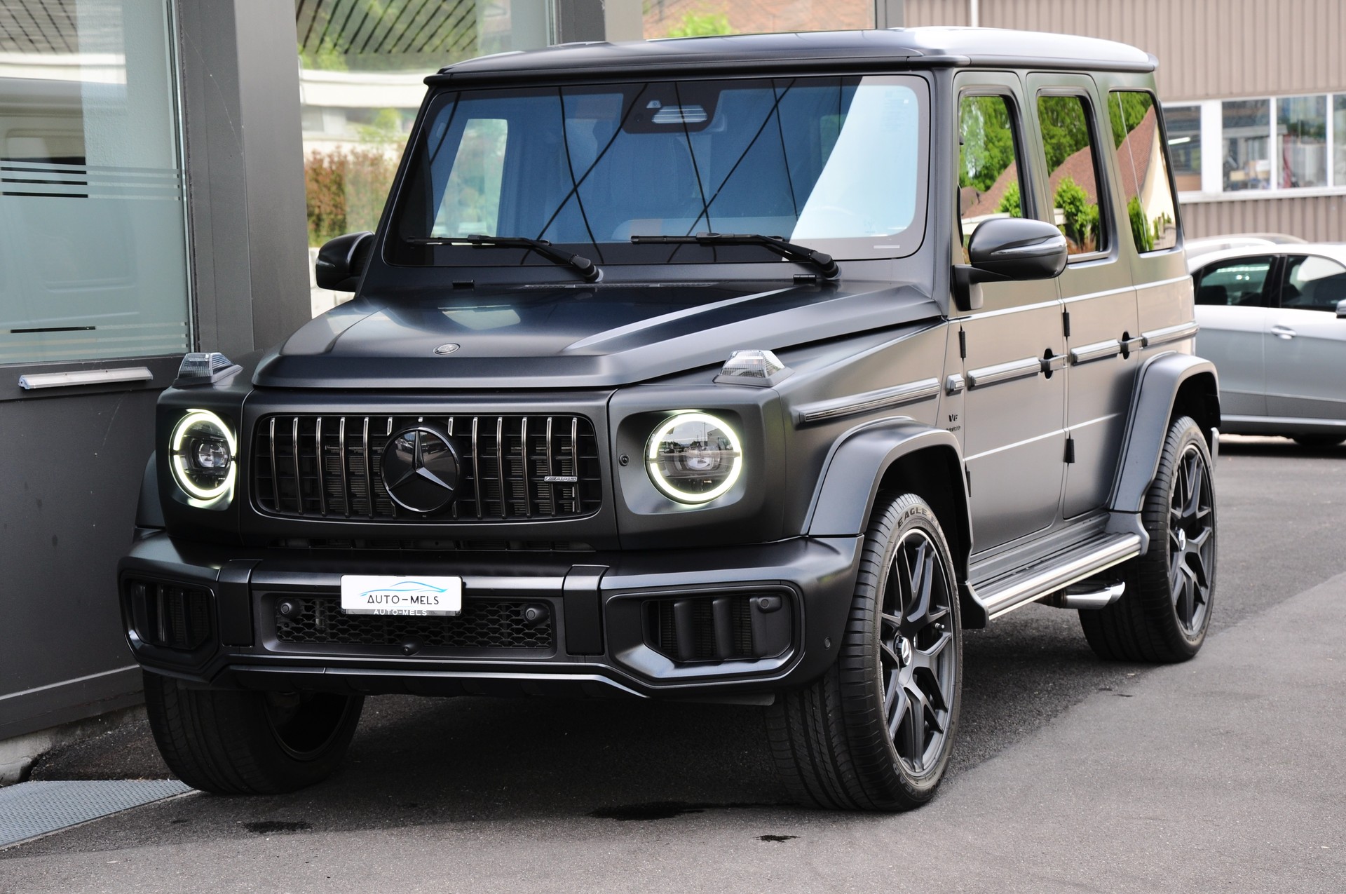 MERCEDES-BENZ G 63 AMG 9G-Tronic-showroom-element-3
