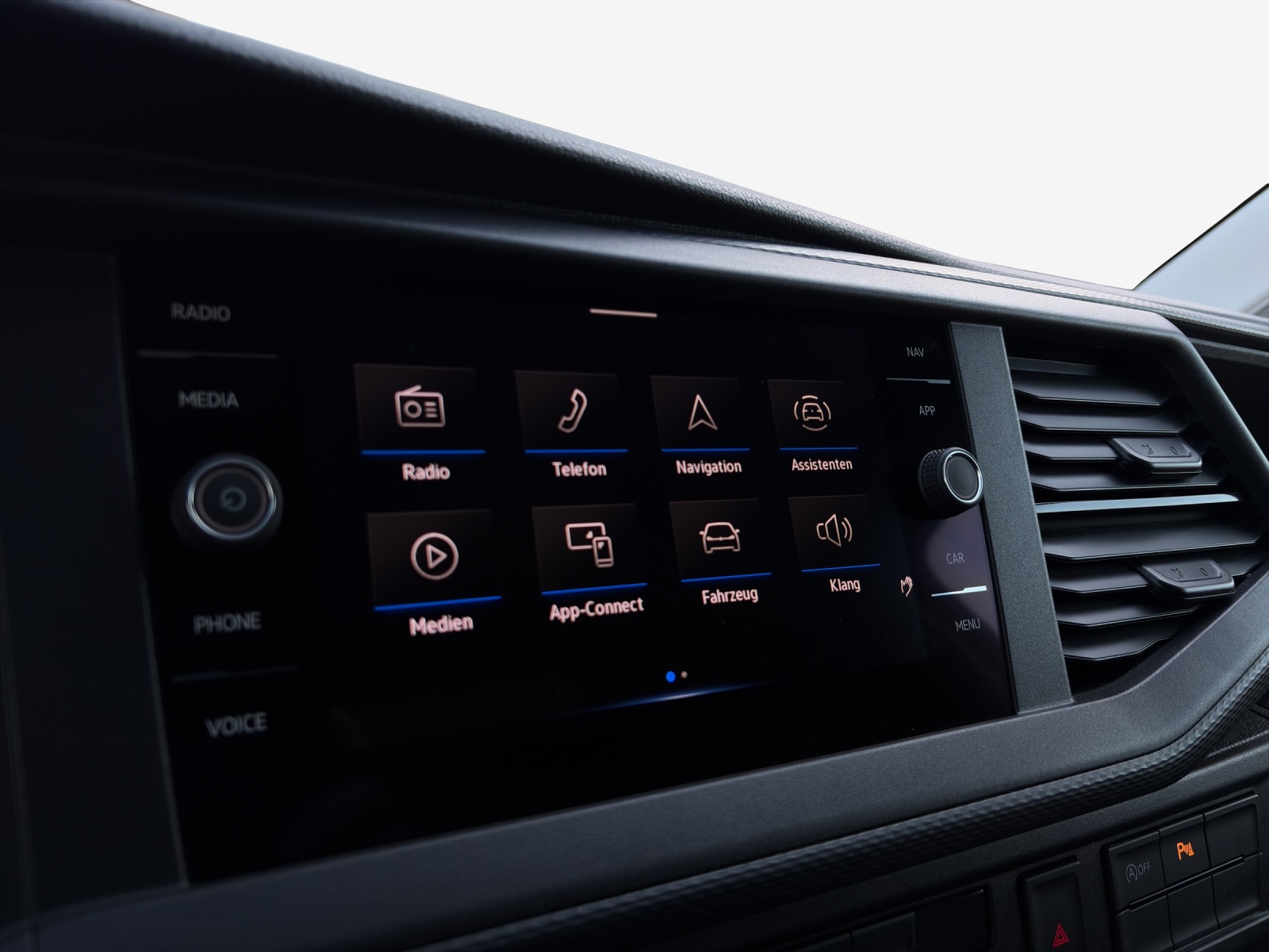 VW T6.1 2.0 TDI-image-15