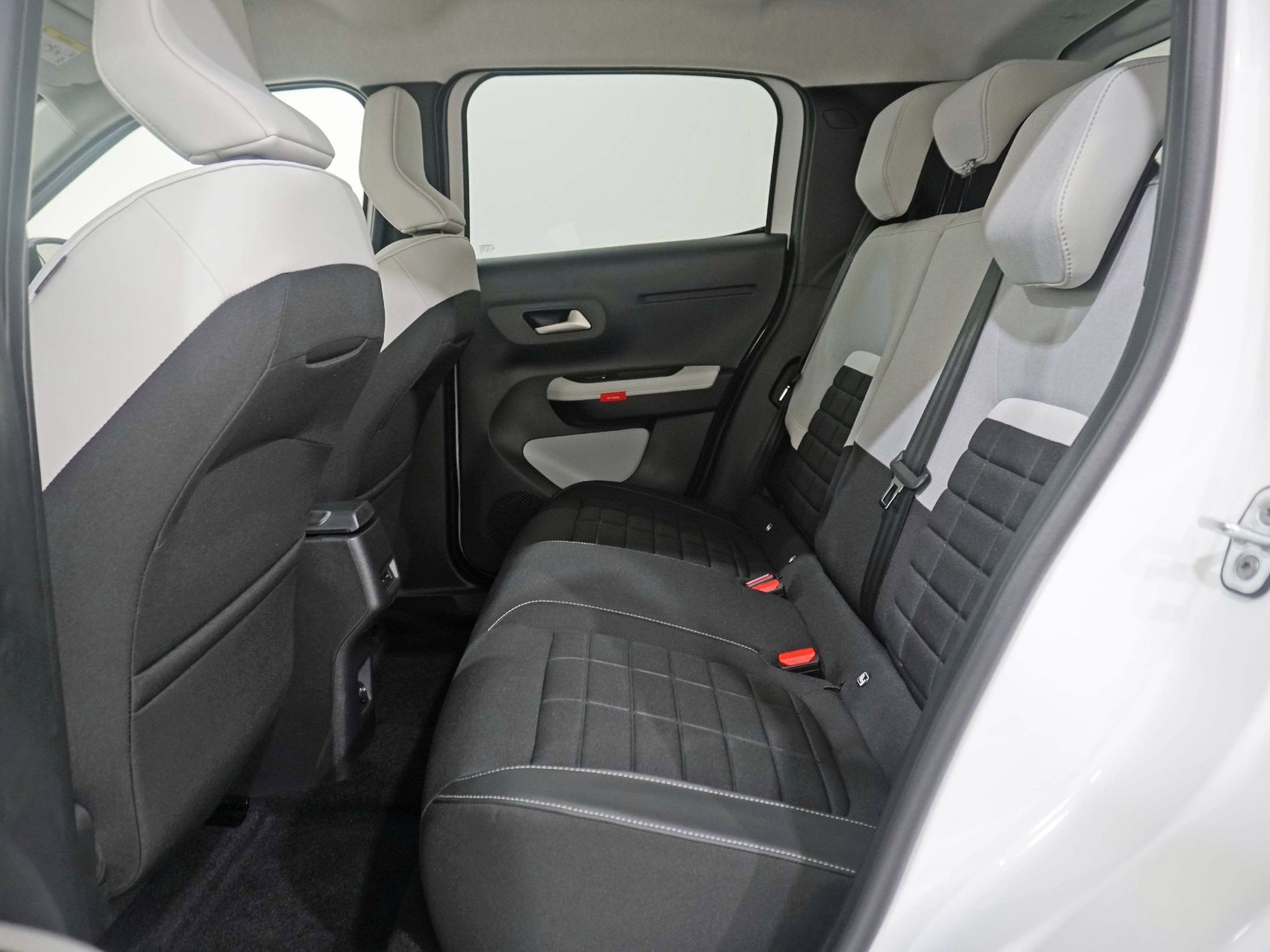 CITROEN C3 e-Max-image-17