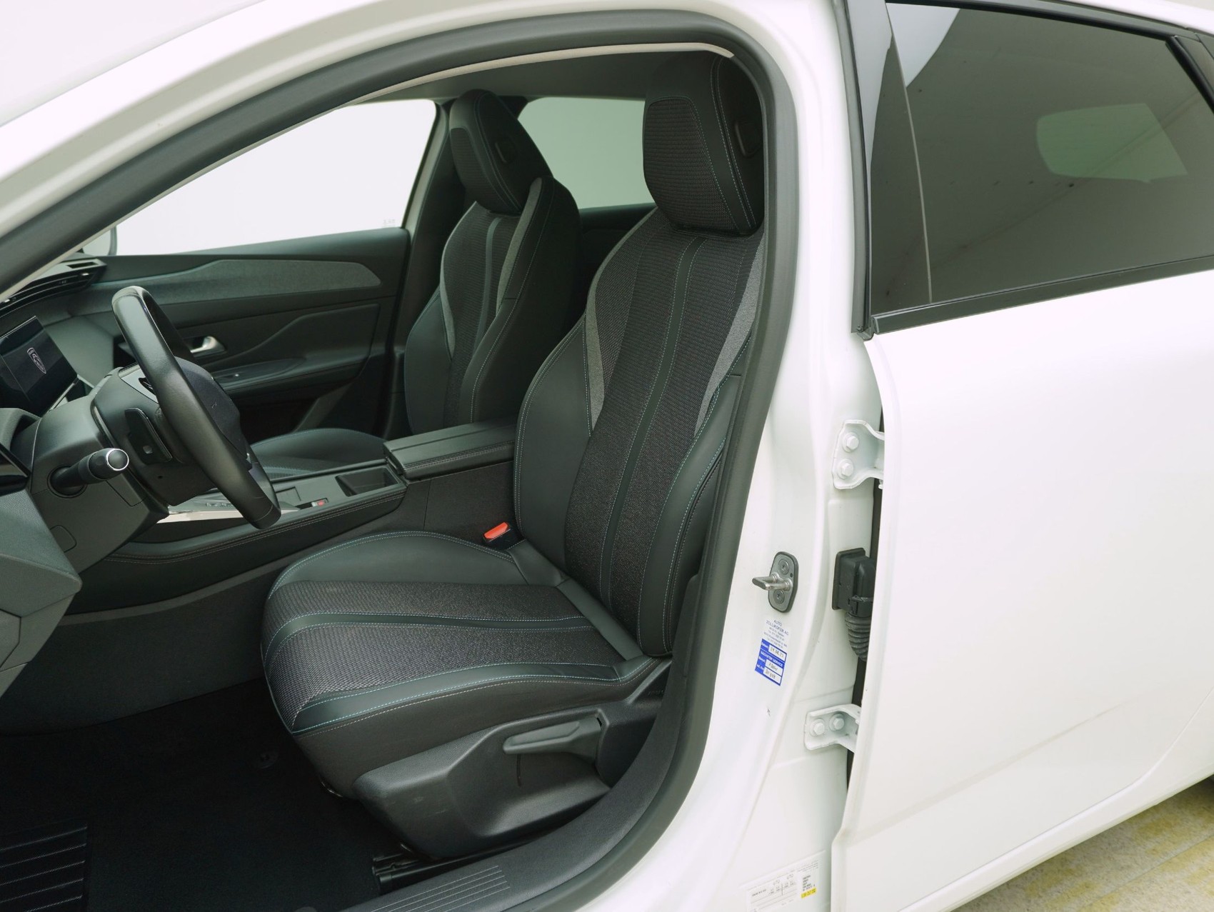 PEUGEOT 308 SW 1.5 BlueHDi Allure Pack-image-8