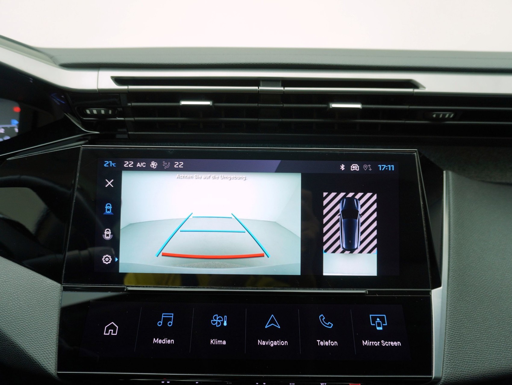 PEUGEOT 308 SW 1.5 BlueHDi Allure Pack-image-16
