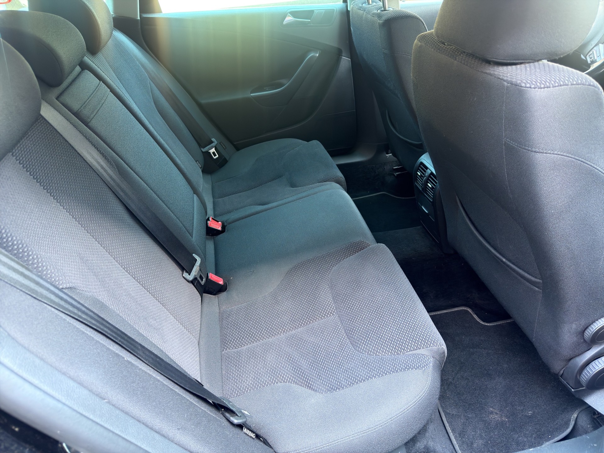 VW Passat Variant 2.0 TDI Comfortline DSG-image-13
