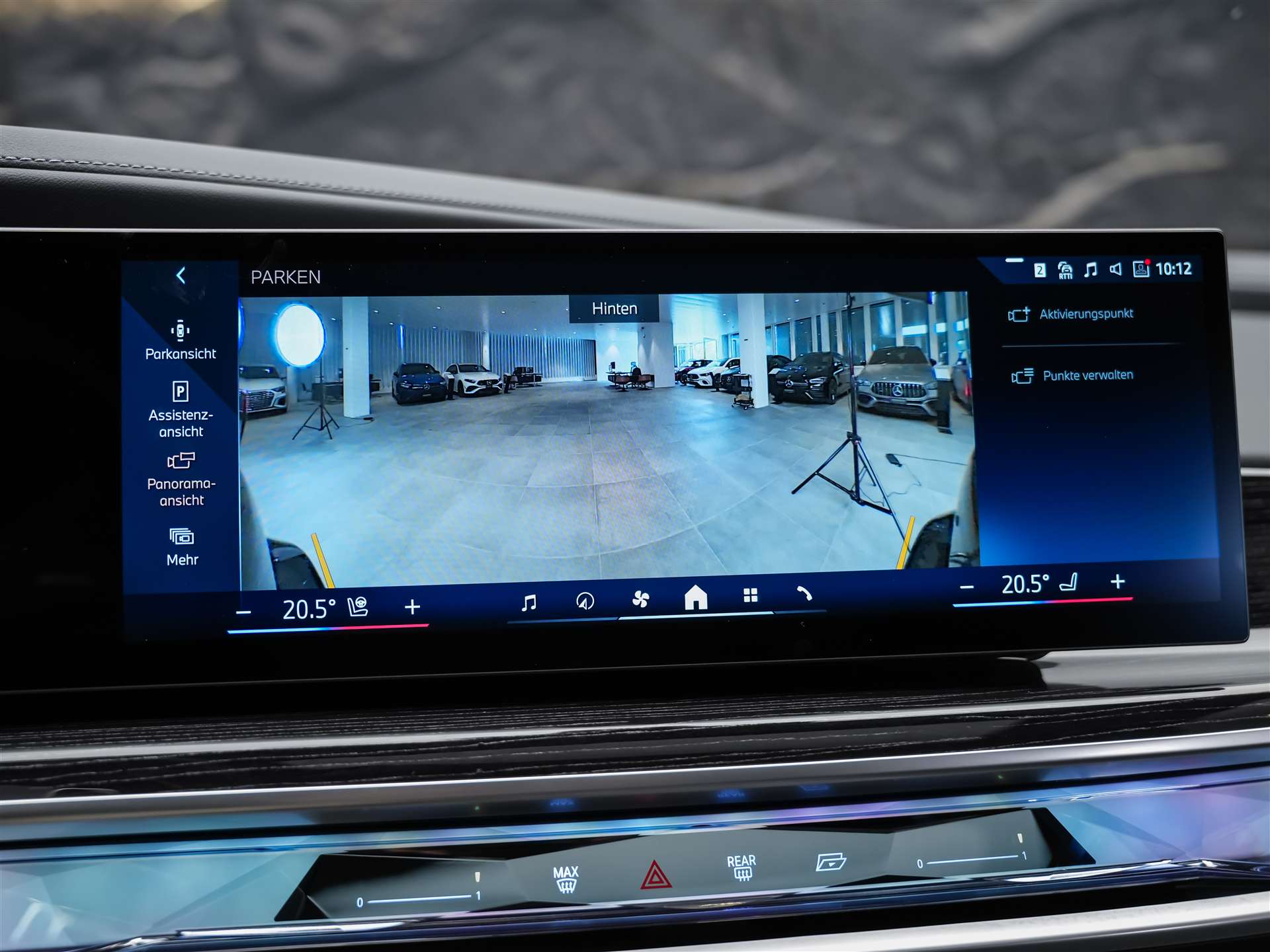 BMW 740d xDrive M Sport Steptronic *Werksgarantie*Theatre Screen*Panorama*-image-42