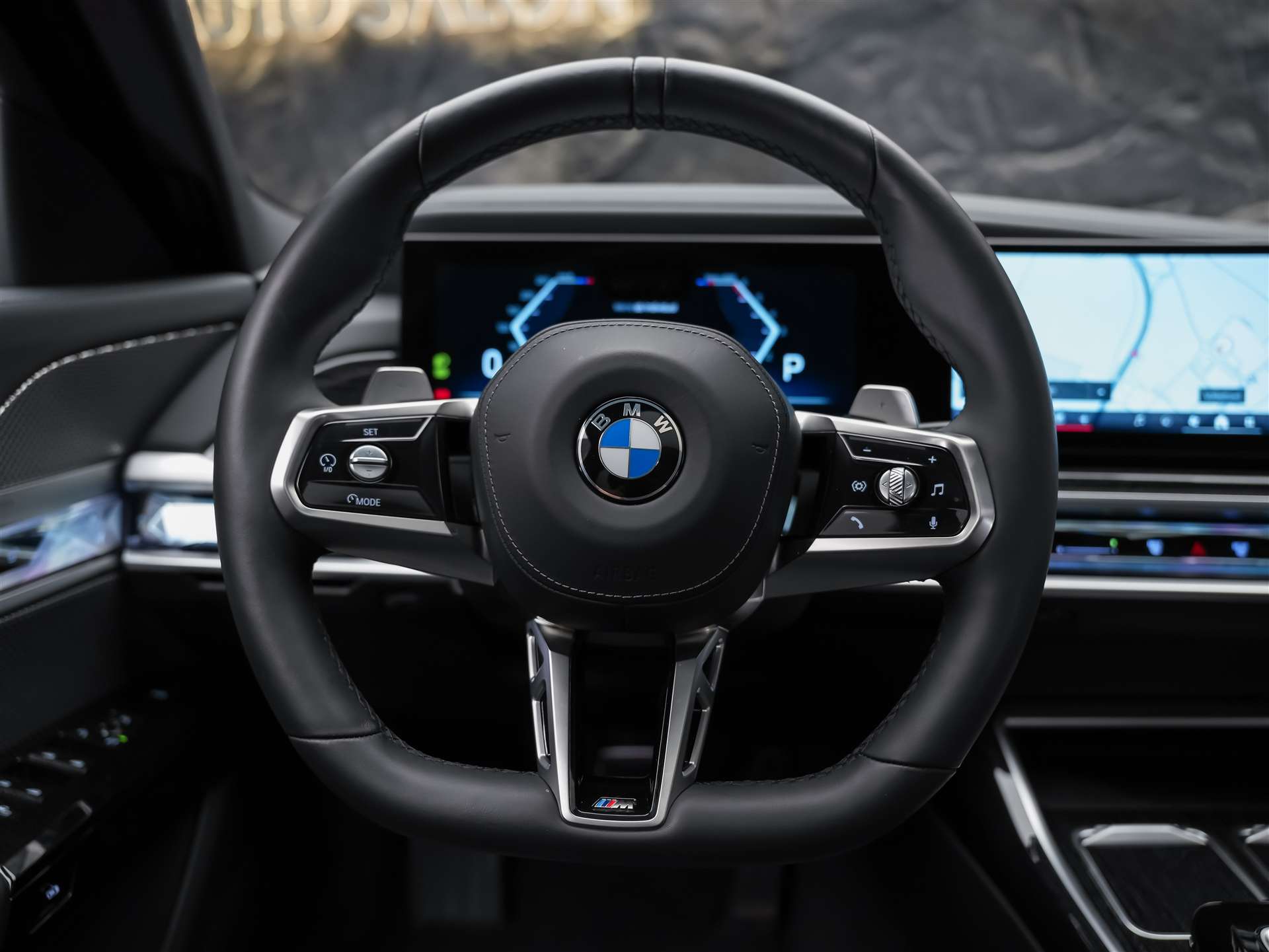 BMW 740d xDrive M Sport Steptronic *Werksgarantie*Theatre Screen*Panorama*-image-30