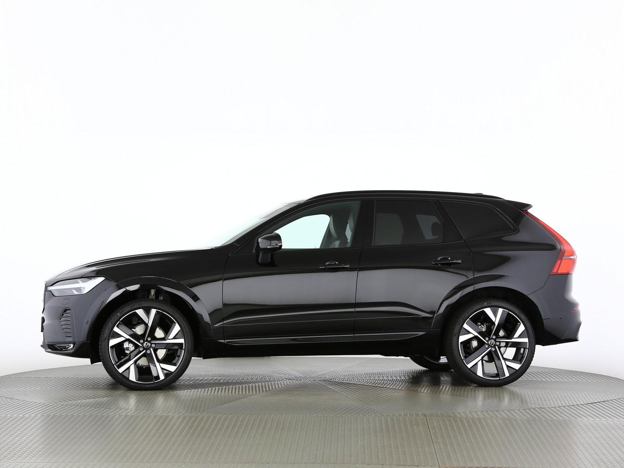 VOLVO XC60 2.0 B5 MH Black Edition AWD-showroom-element-2