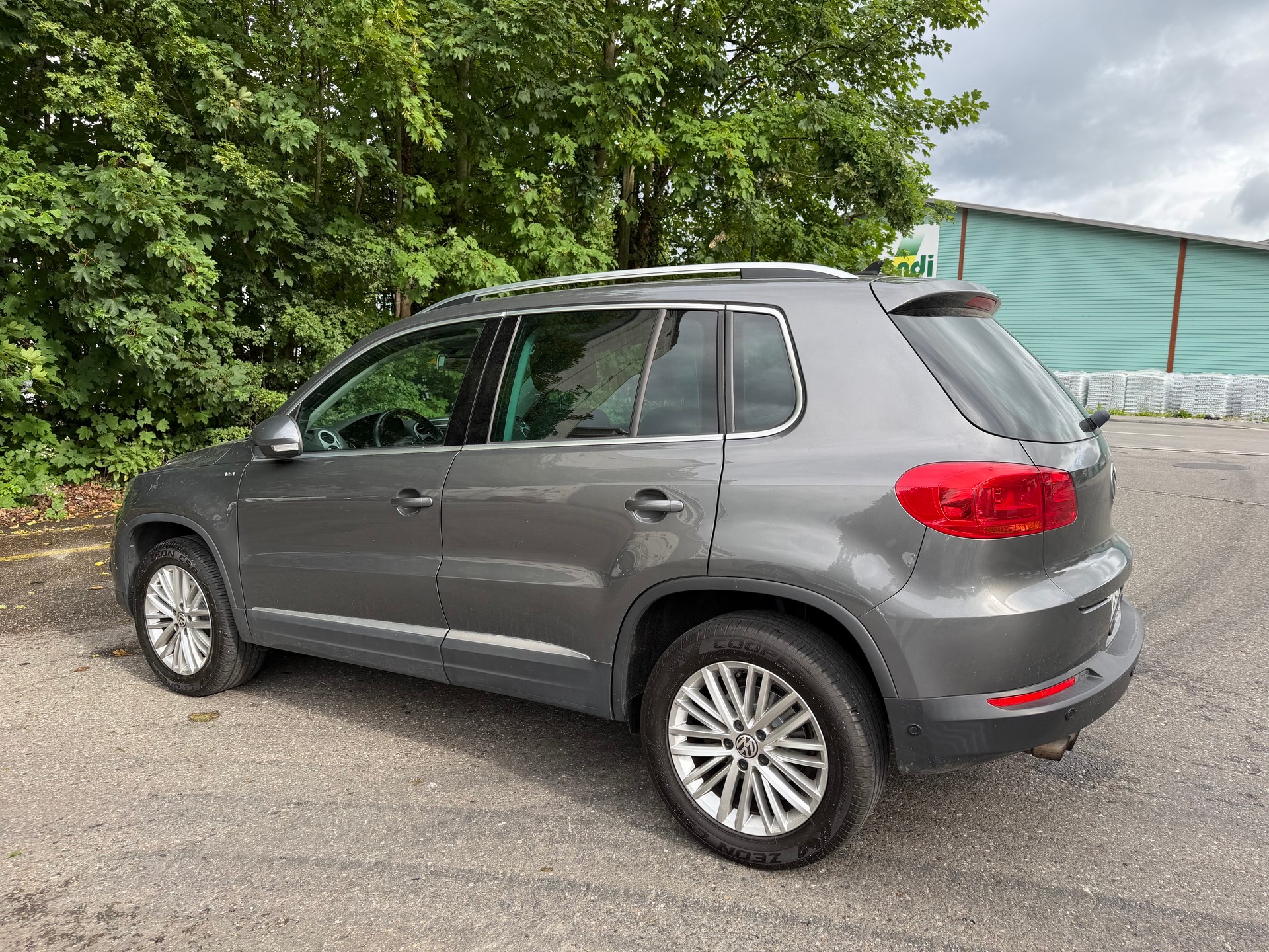 VW Tiguan 2.0 TSI Cup 4Motion DSG-showroom-element-2
