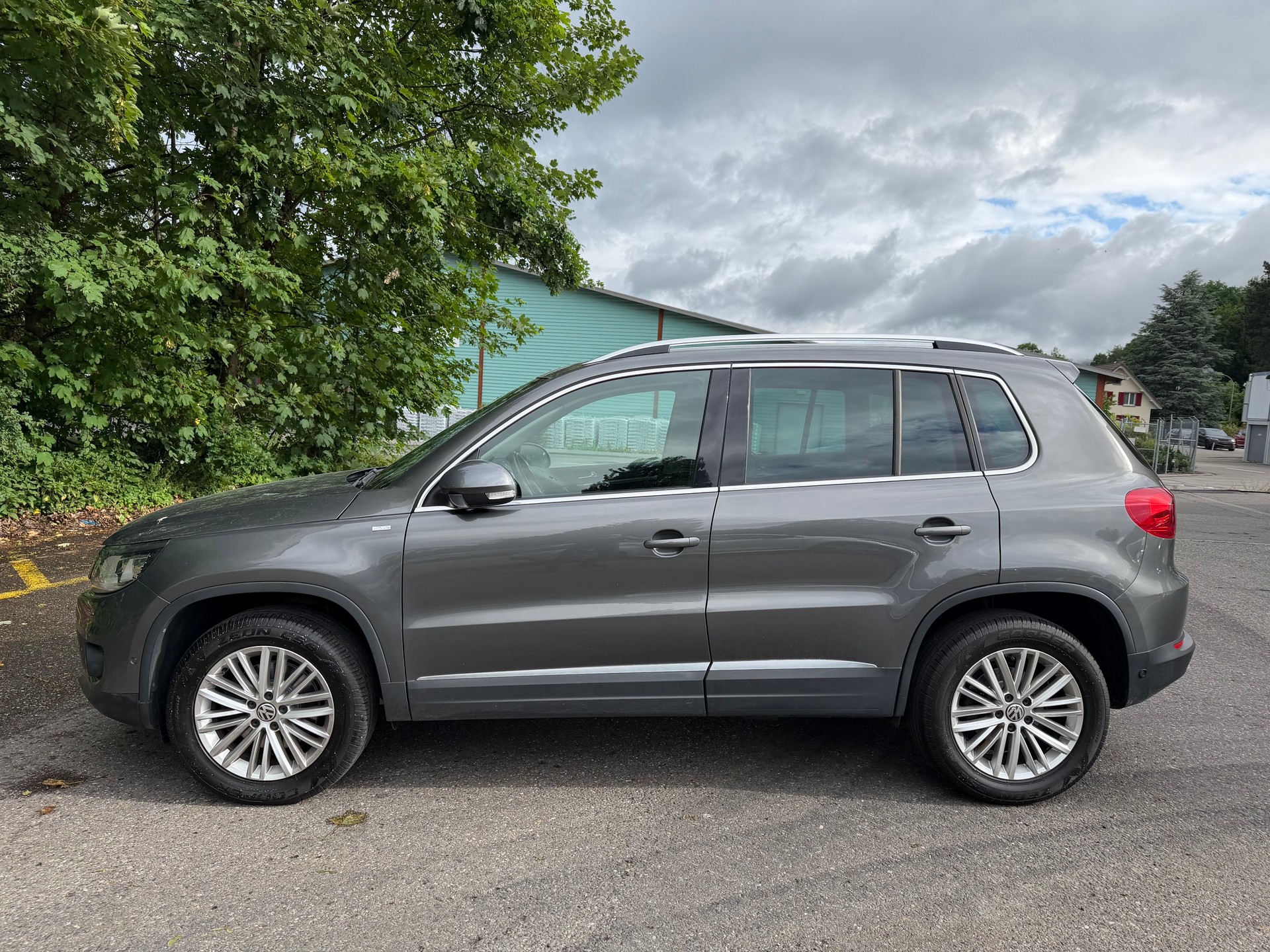 VW Tiguan 2.0 TSI Cup 4Motion DSG-showroom-element-1