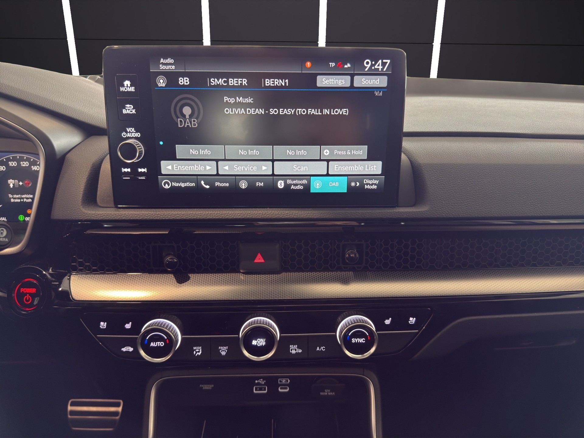HONDA CR-V 2.0i MMD PHEV Advance 2WD Automatic-image-9
