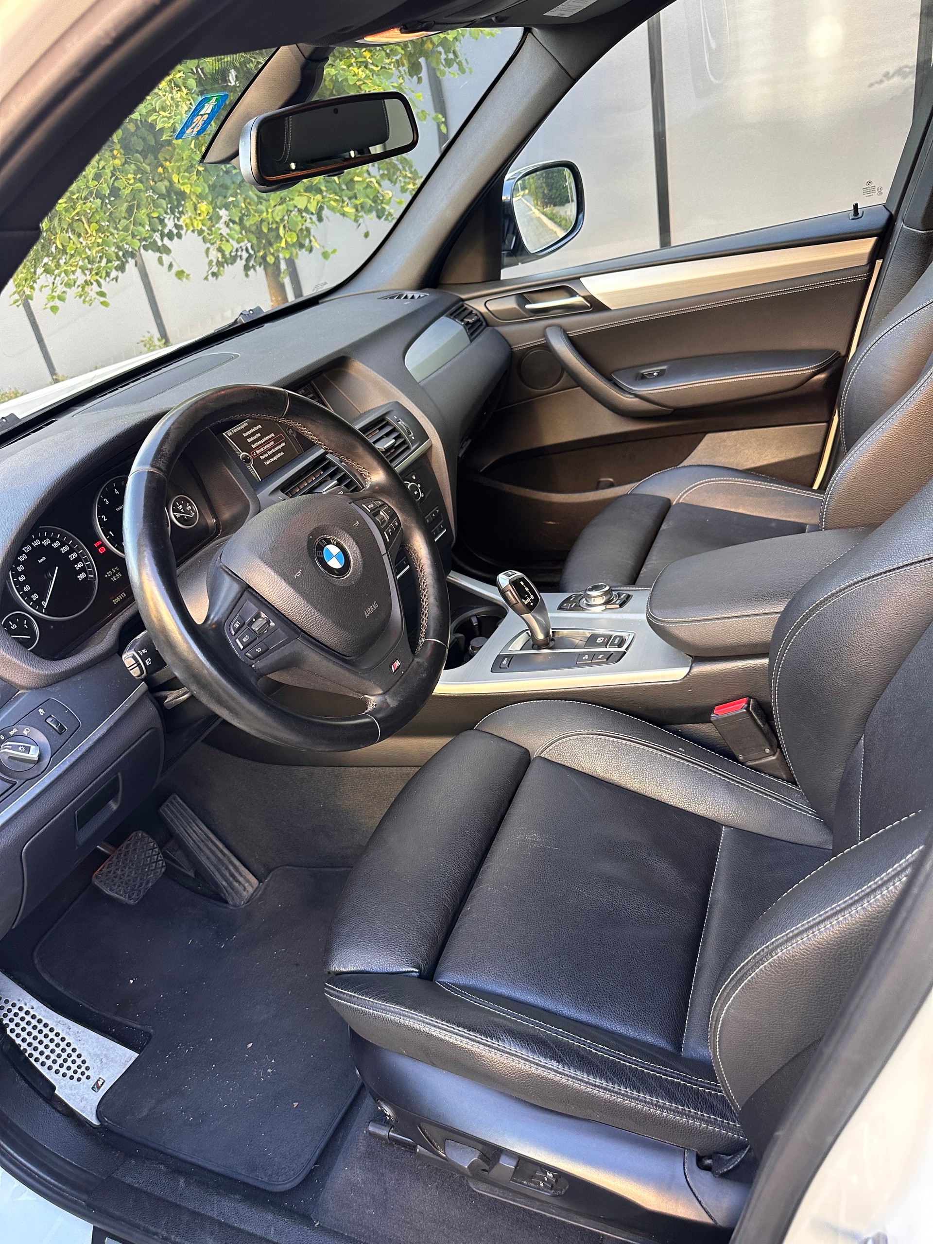 BMW X3 xDrive 20i Steptronic-image-6