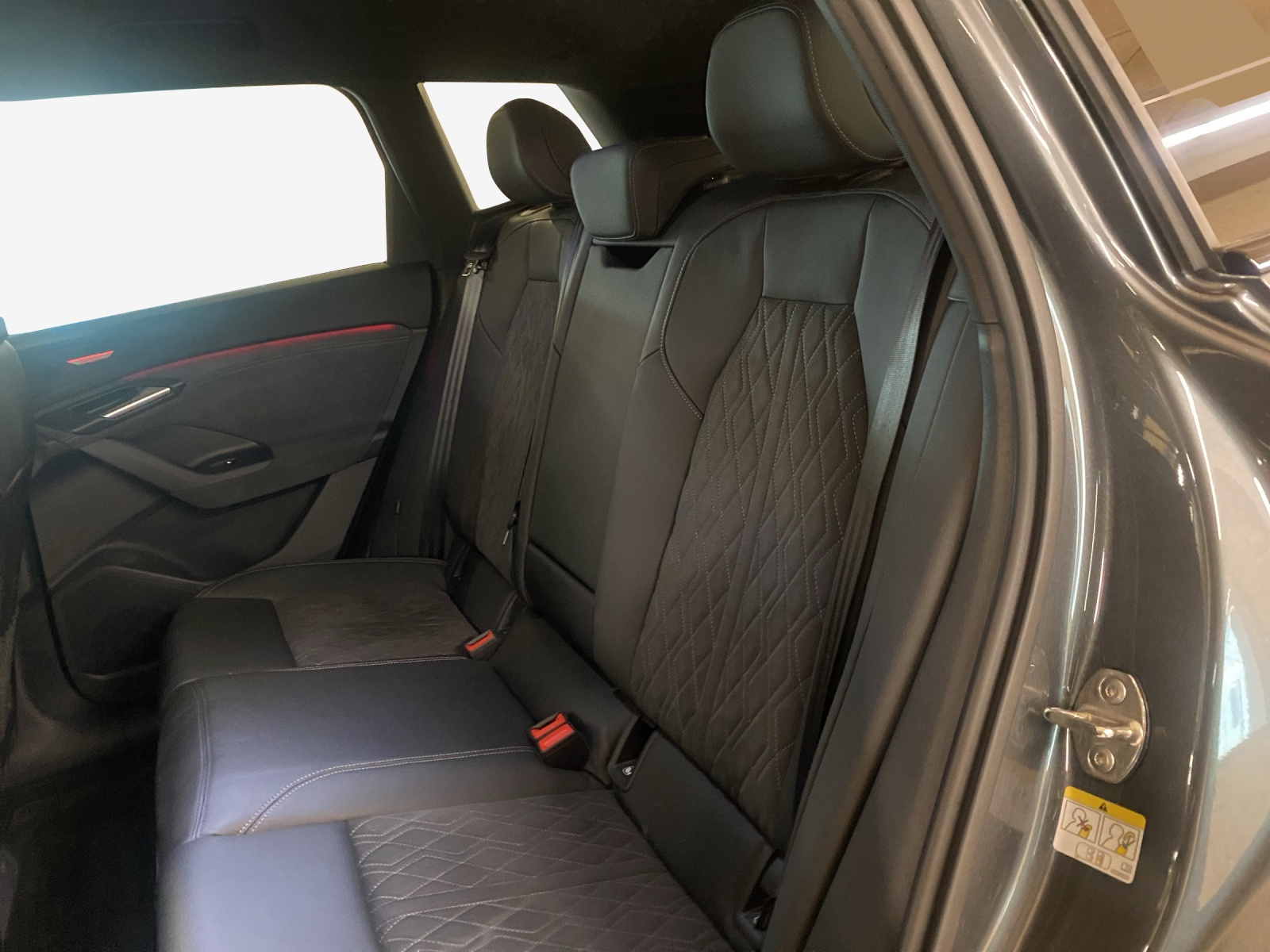 AUDI Q6 e-tron quattro-image-11