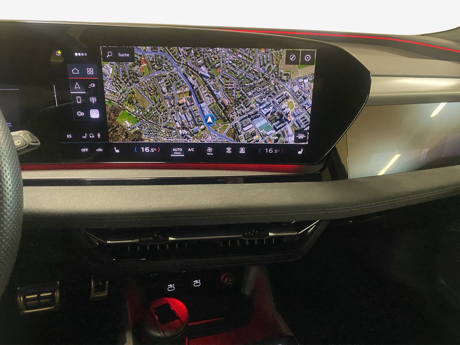 AUDI Q6 e-tron quattro-image-10