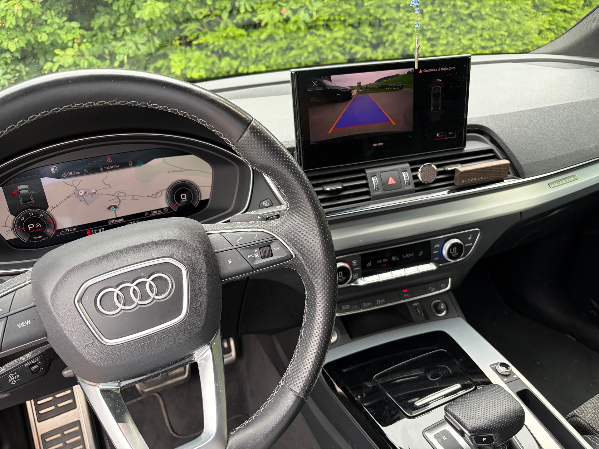 AUDI 2.0 40 TDI Black Edition quattro S-Tronic-image-5