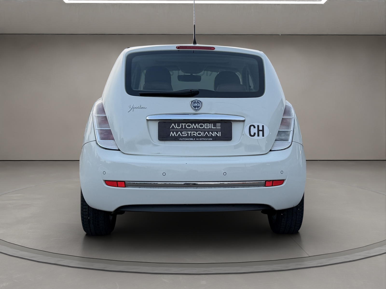 LANCIA Ypsilon 1.4 16V Platino-image-5