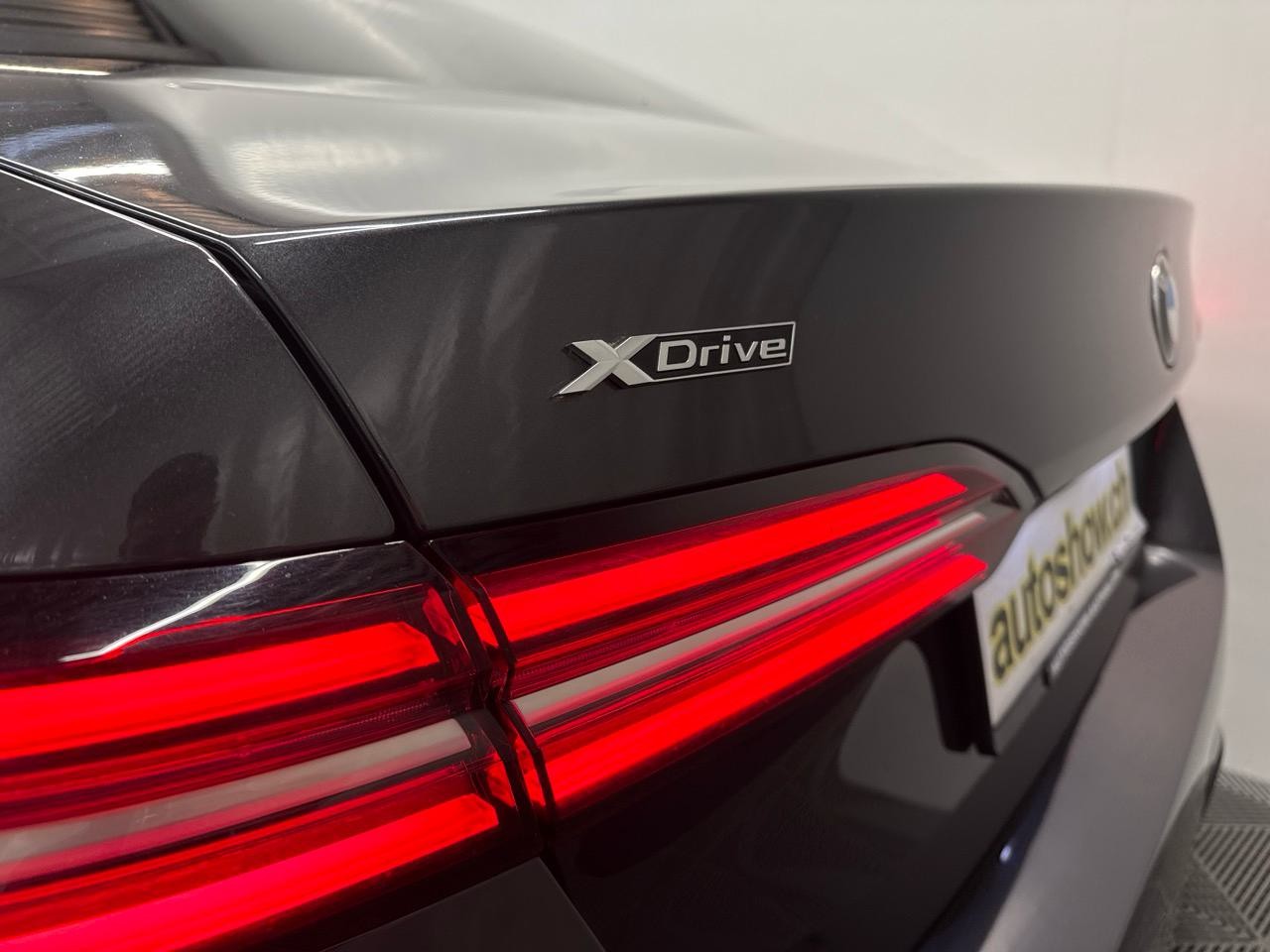 BMW 520d xDrive 48V M Sport Steptronic-image-16