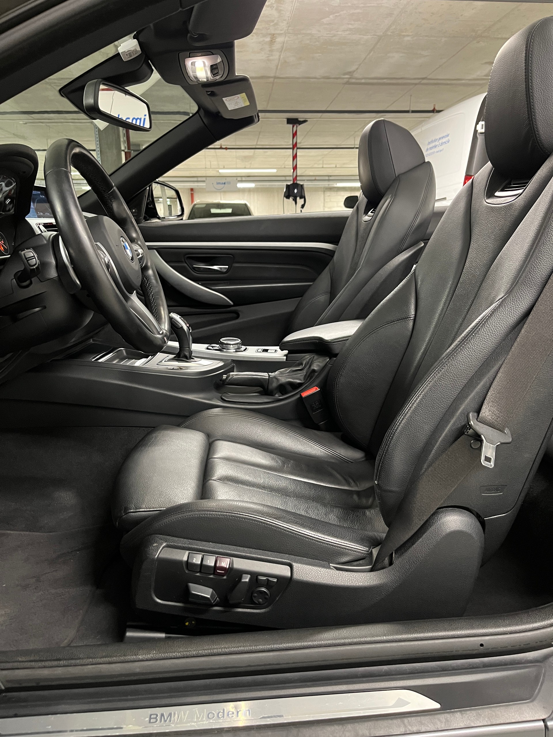 BMW 428i Cabriolet xDrive Modern Line Steptronic-image-17
