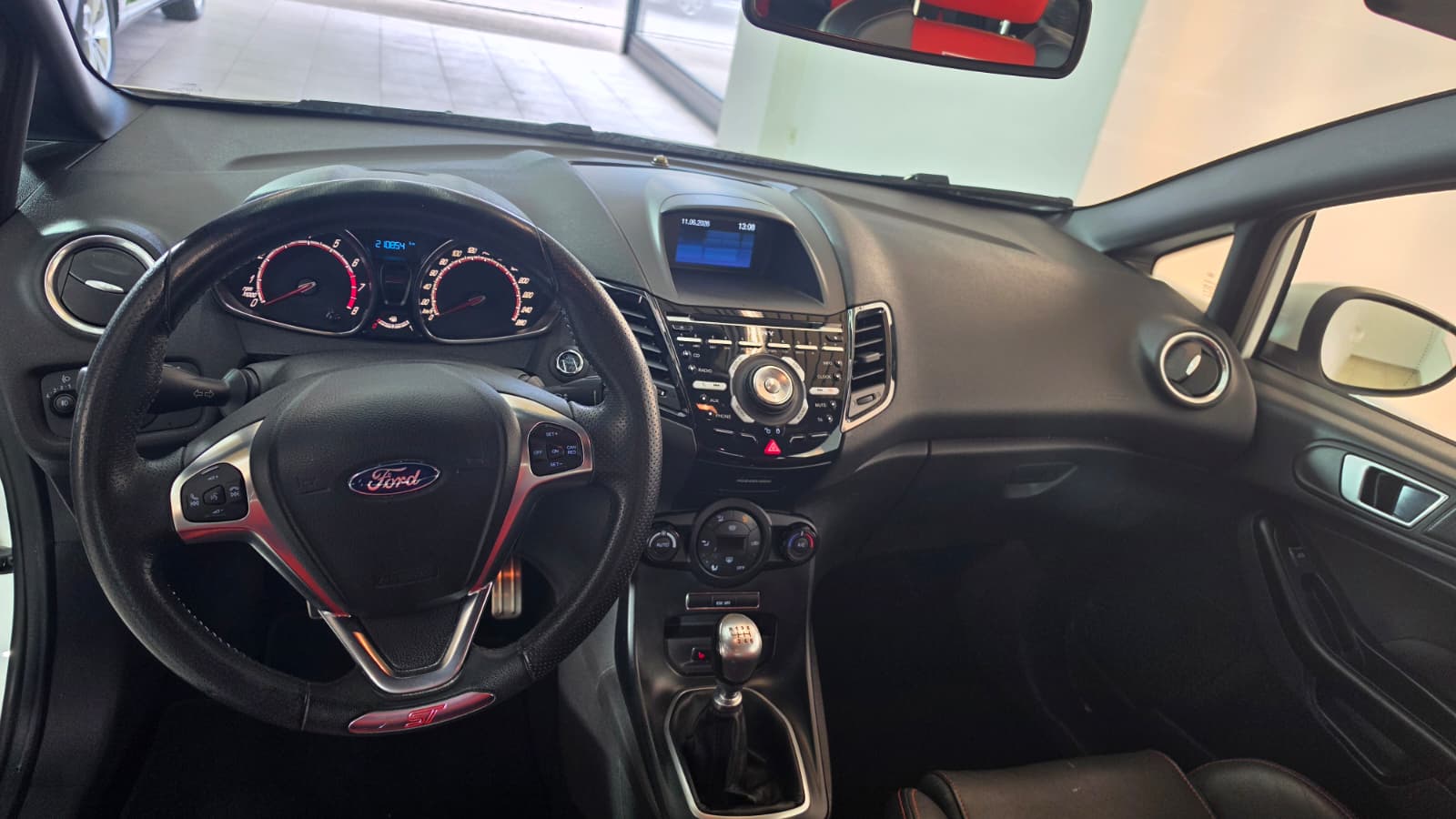 FORD Fiesta 1.6 SCTi ST-1-image-6