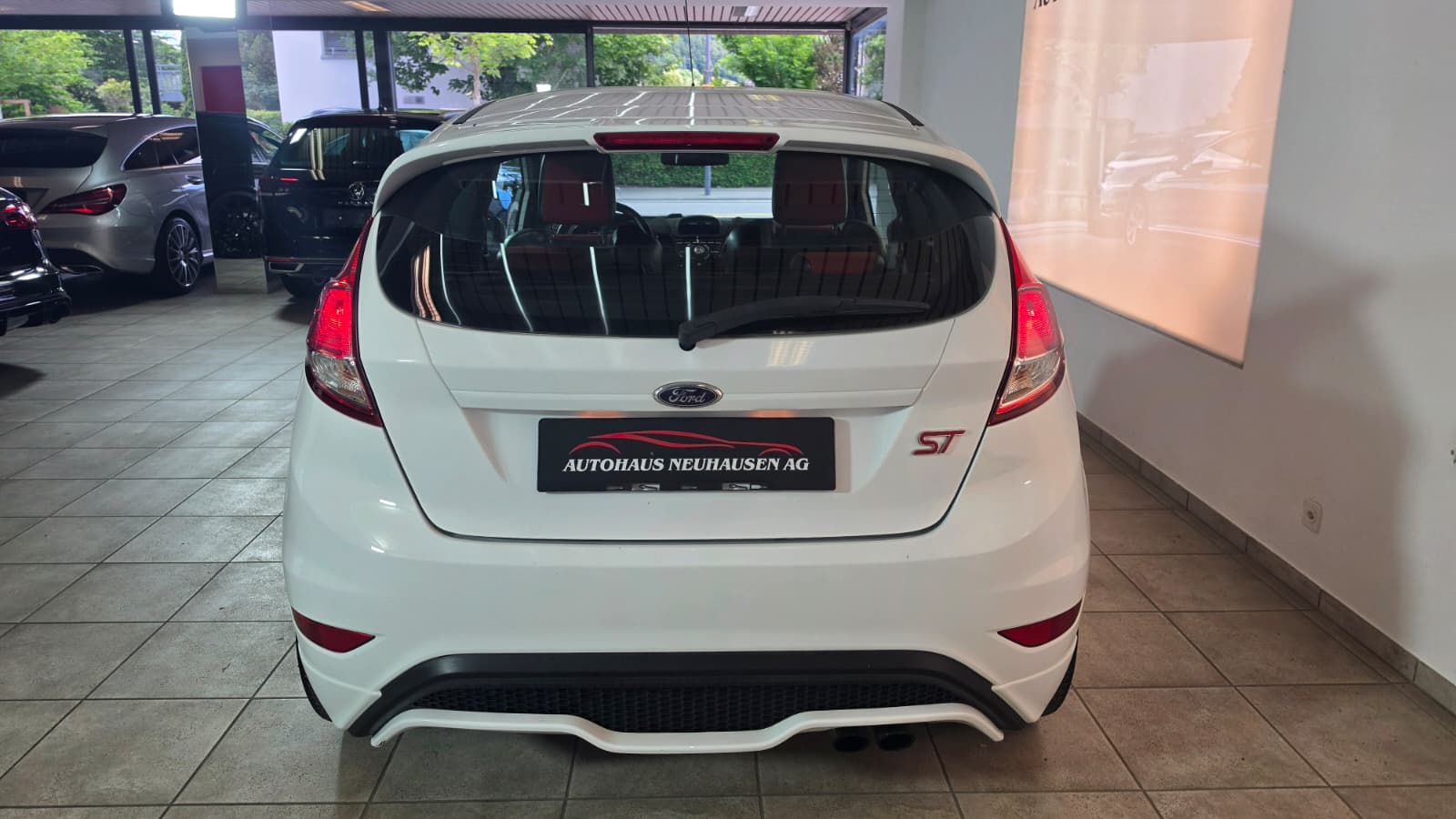 FORD Fiesta 1.6 SCTi ST-1-image-11
