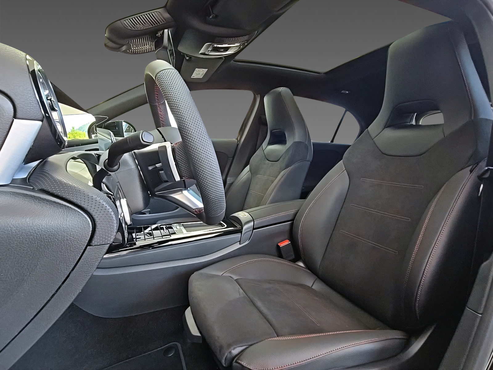 MERCEDES-BENZ A 250 4Matic-image-10