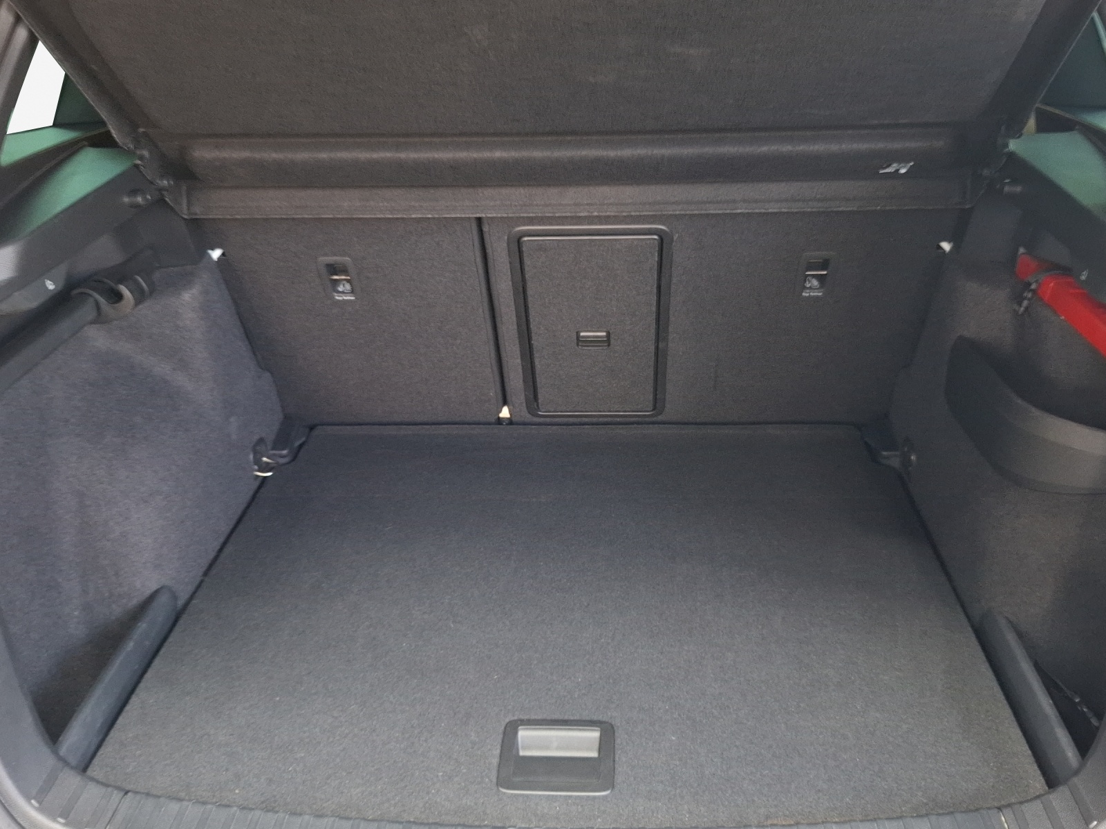 SKODA Karoq 2.0 TSI SportLine 4x4 DSG-image-12