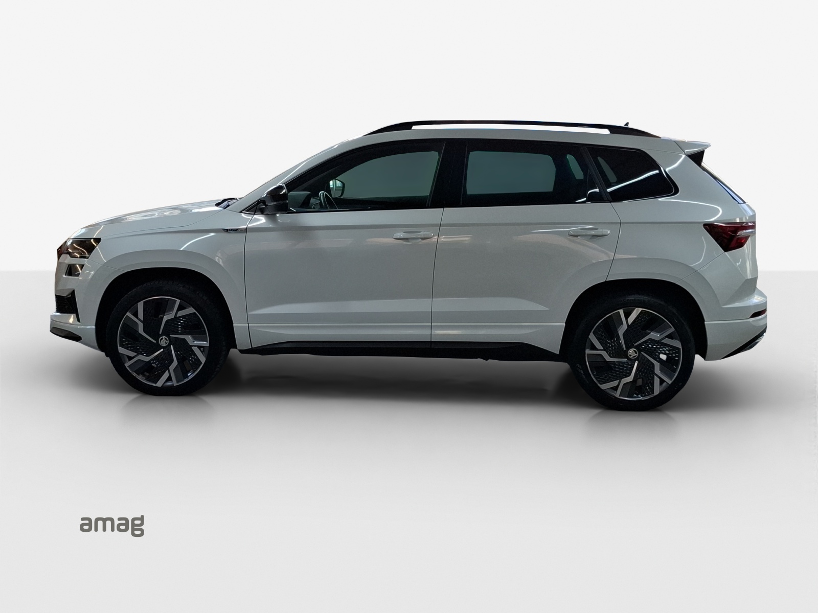SKODA Karoq 2.0 TSI SportLine 4x4 DSG-image-1