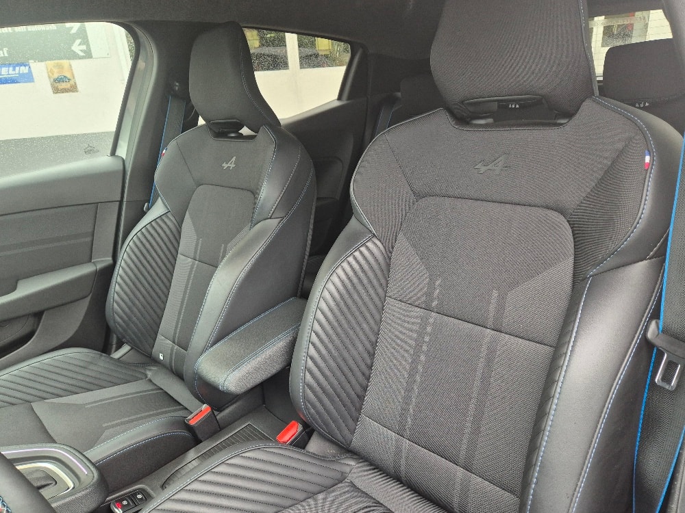 RENAULT Clio 1.6 E-Tech Esprit Alpine-image-6