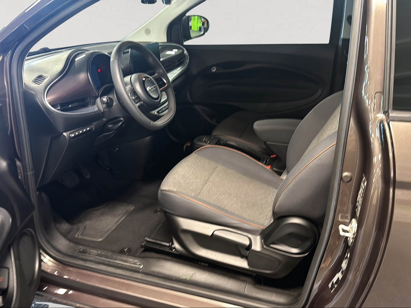 FIAT 500 C electric 87 kW Icon-image-8