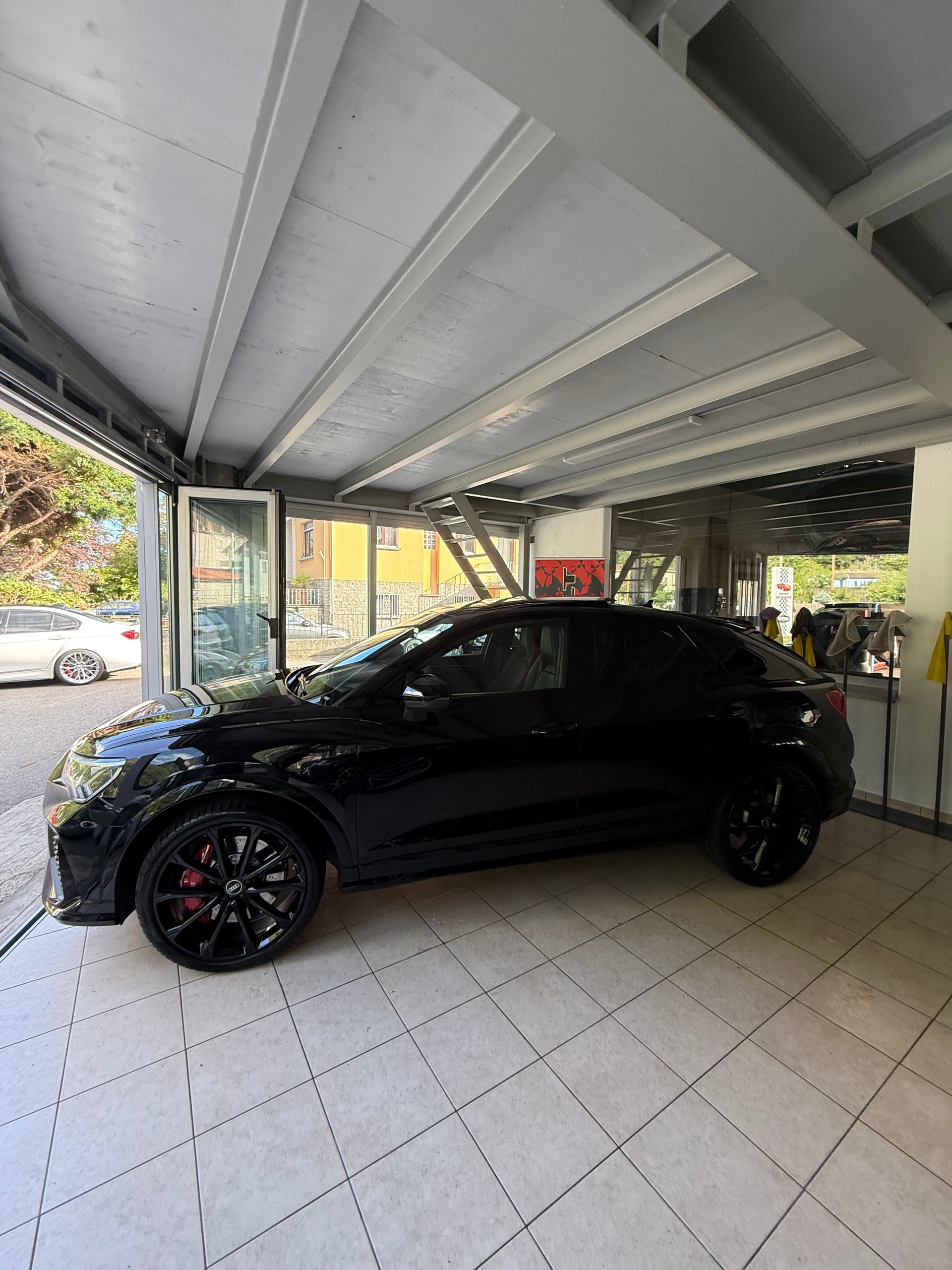 AUDI RS Q3 Sportback quattro S tronic-image-1