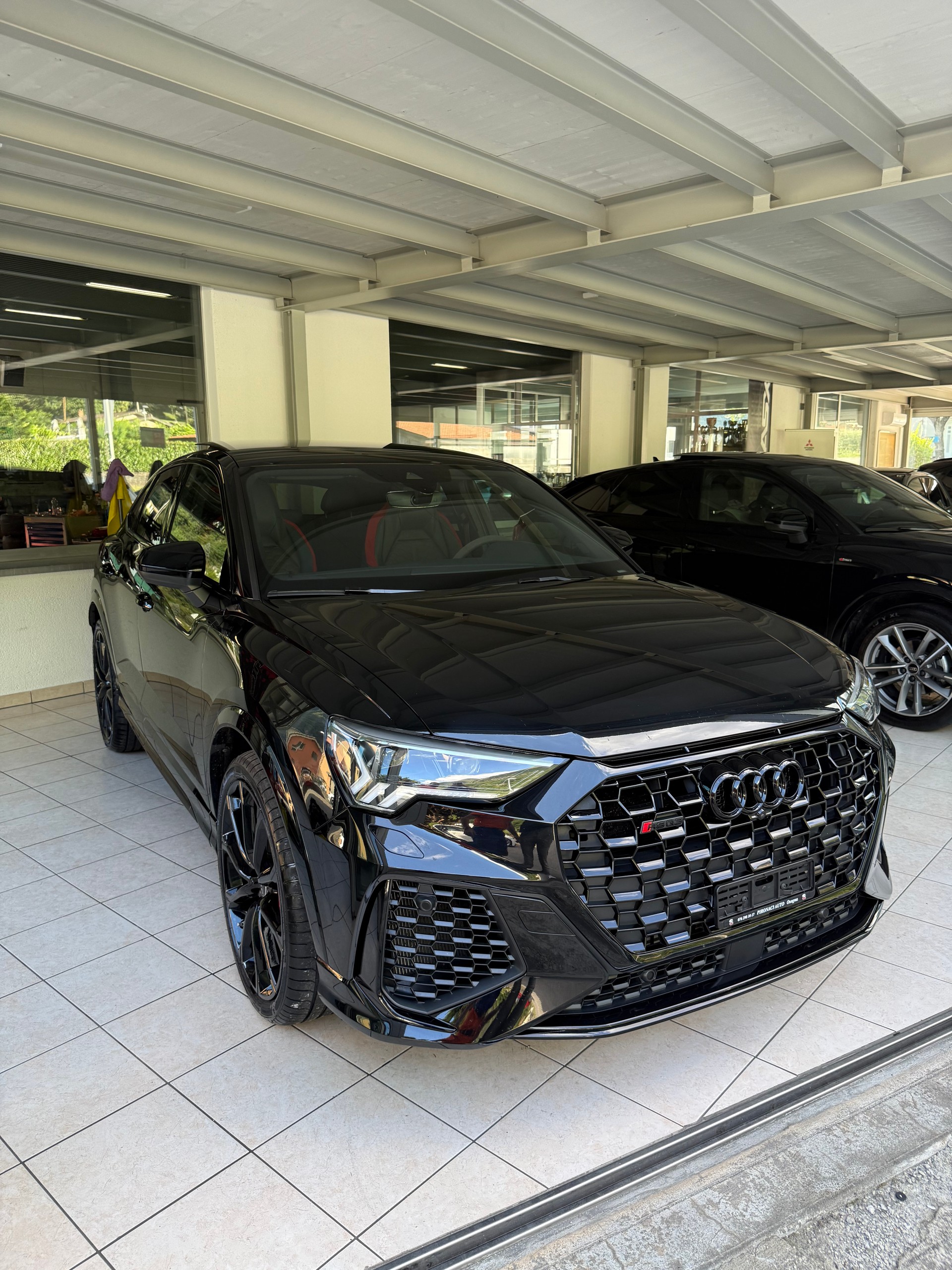 AUDI RS Q3 Sportback quattro S tronic-image-8