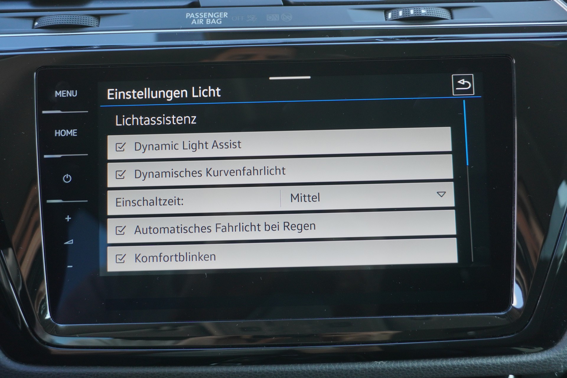 VW Touran 2.0 TDI BlueMotion Technology Highline DSG-image-25