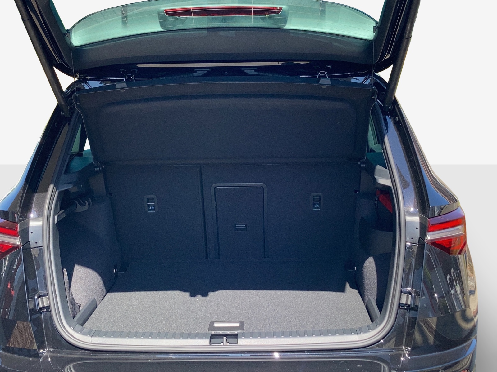SKODA Karoq 2.0 TSI SportLine 4x4 DSG-image-12