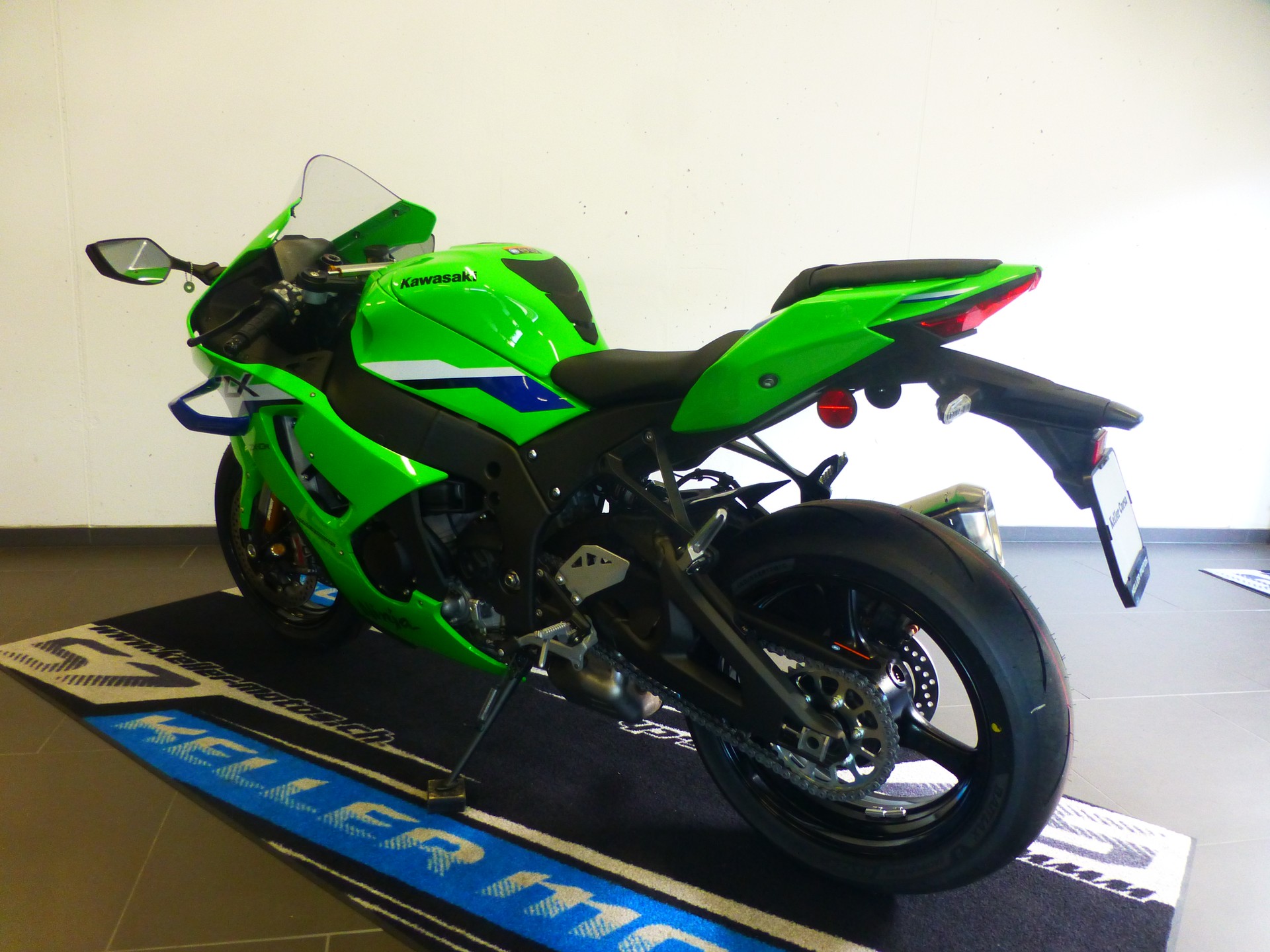 KAWASAKI Ninja ZX-10R-showroom-element-3