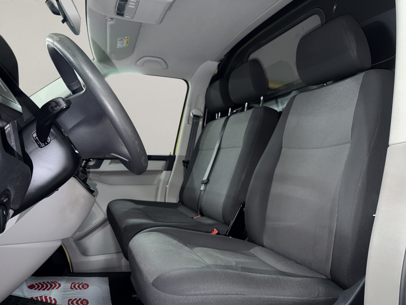 VW T6 2.0 TDI 4Motion Lang Version ( Mit AHK / Regale )-image-10