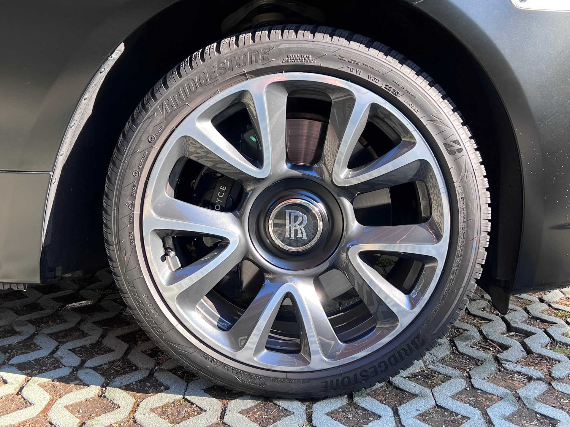 ROLLS-ROYCE Wraith 6.6 V12-image-6