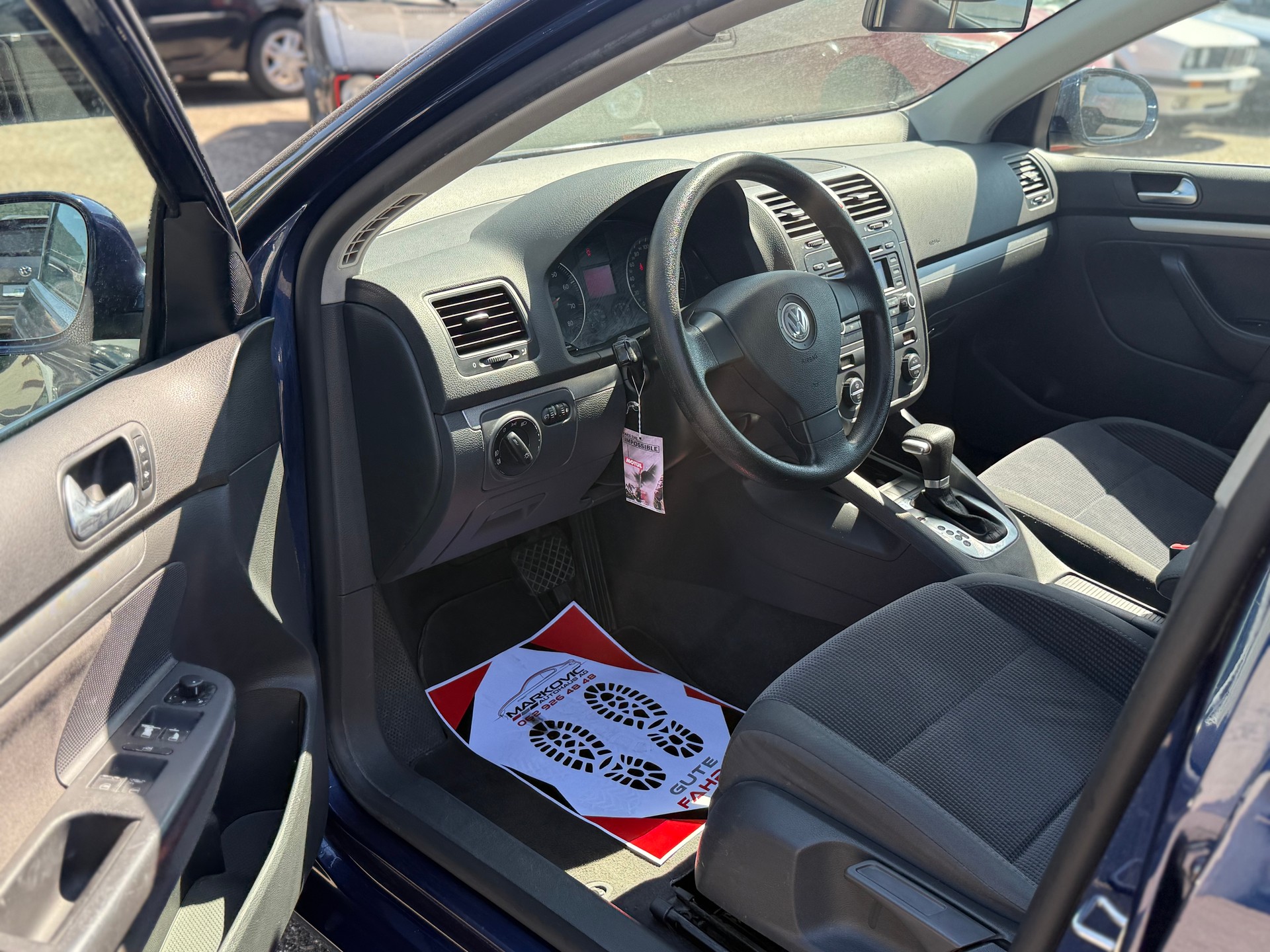 VW JETTA 2.0 FSI Comfortline-image-8