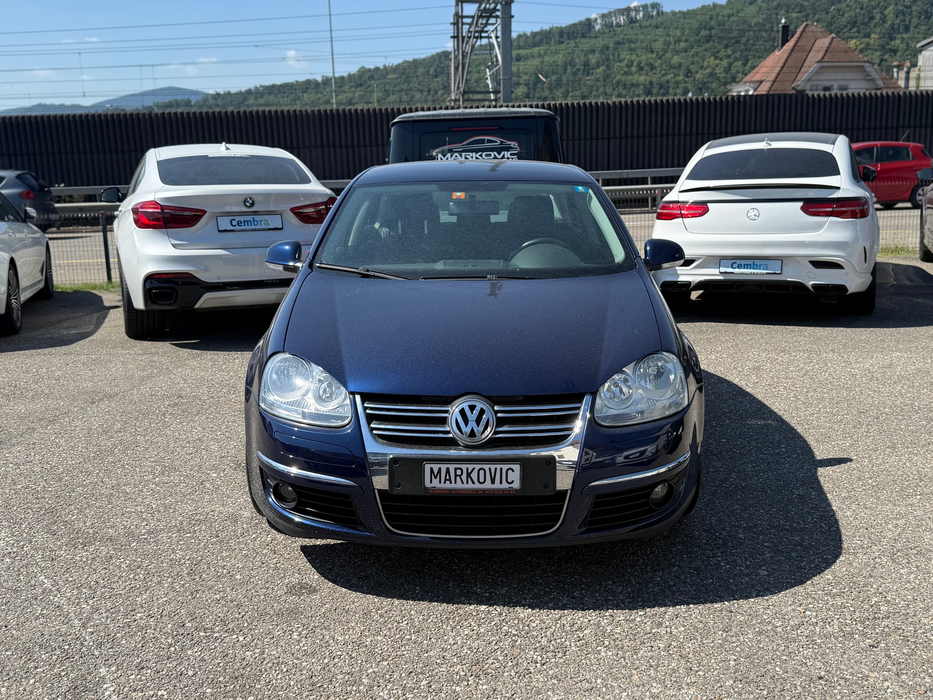 VW JETTA 2.0 FSI Comfortline-image-1