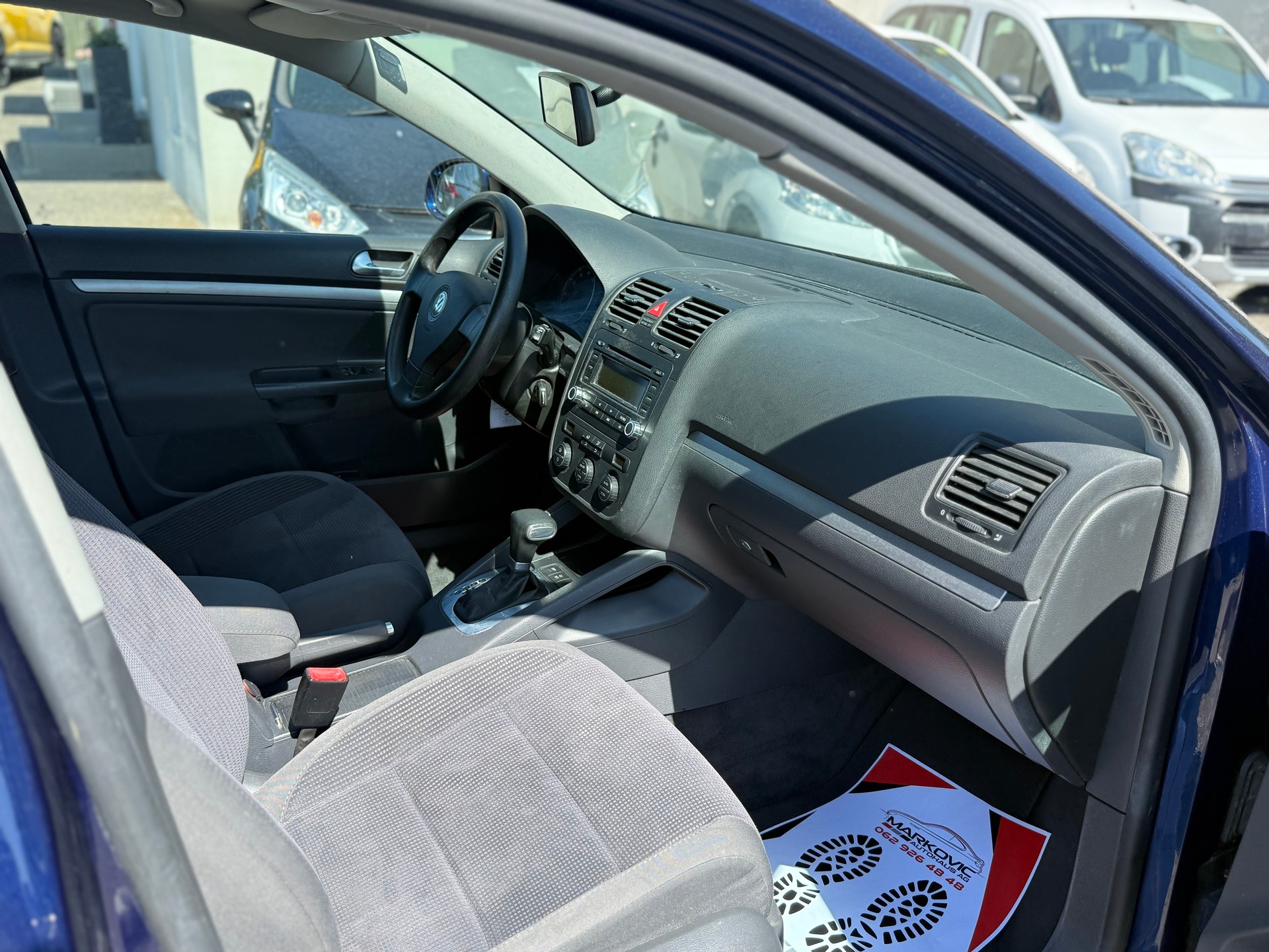 VW JETTA 2.0 FSI Comfortline-image-12