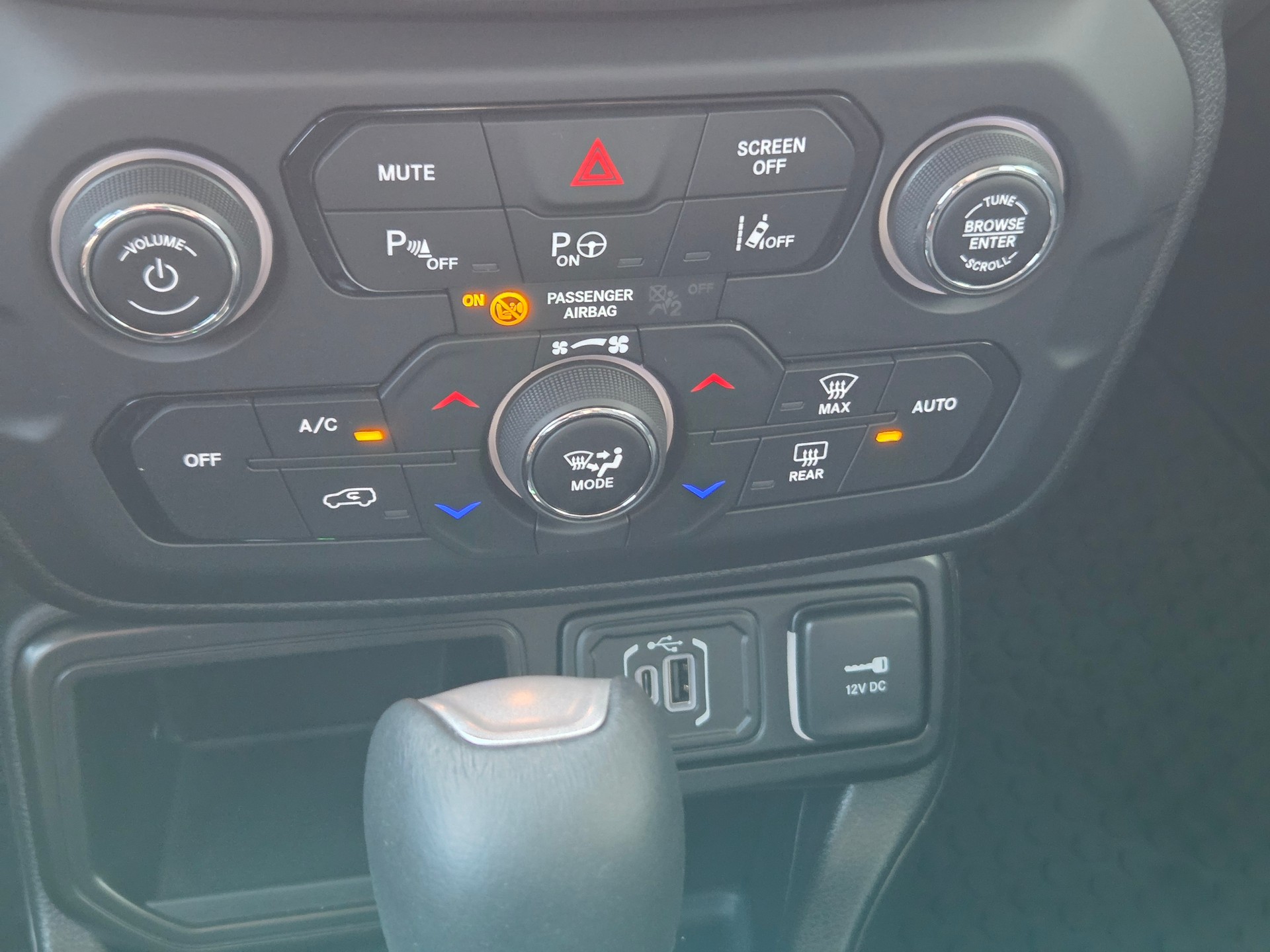 JEEP Renegade 1.5 MHEV Summit-image-13