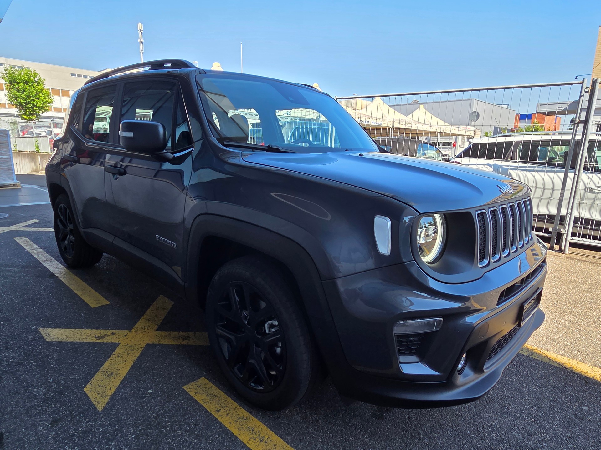 JEEP Renegade 1.5 MHEV Summit-image-3