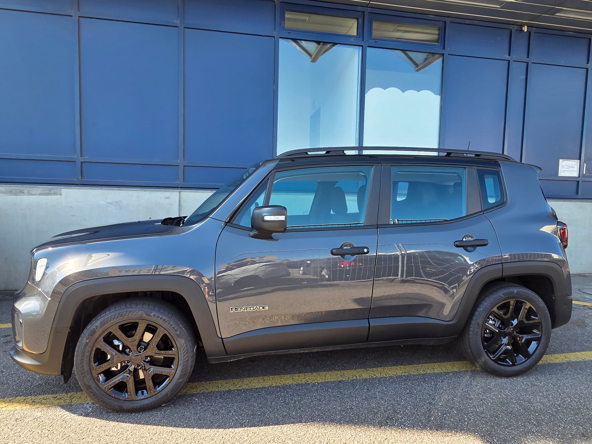 JEEP Renegade 1.5 MHEV Summit-image-4