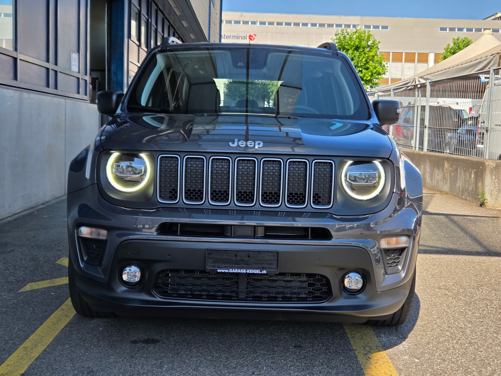 JEEP Renegade 1.5 MHEV Summit-image-1