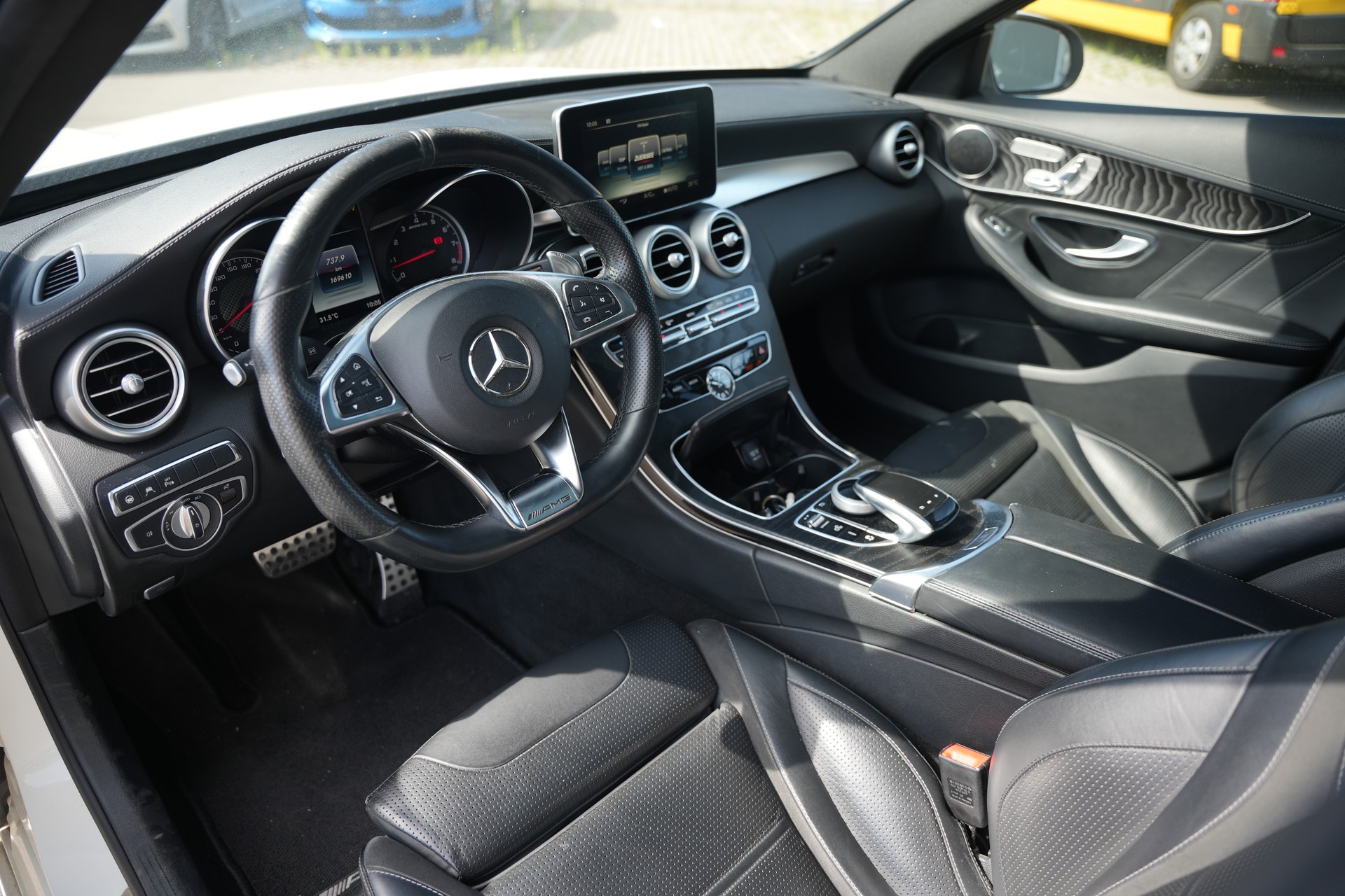 MERCEDES-BENZ C 63 AMG Speedshift-image-4