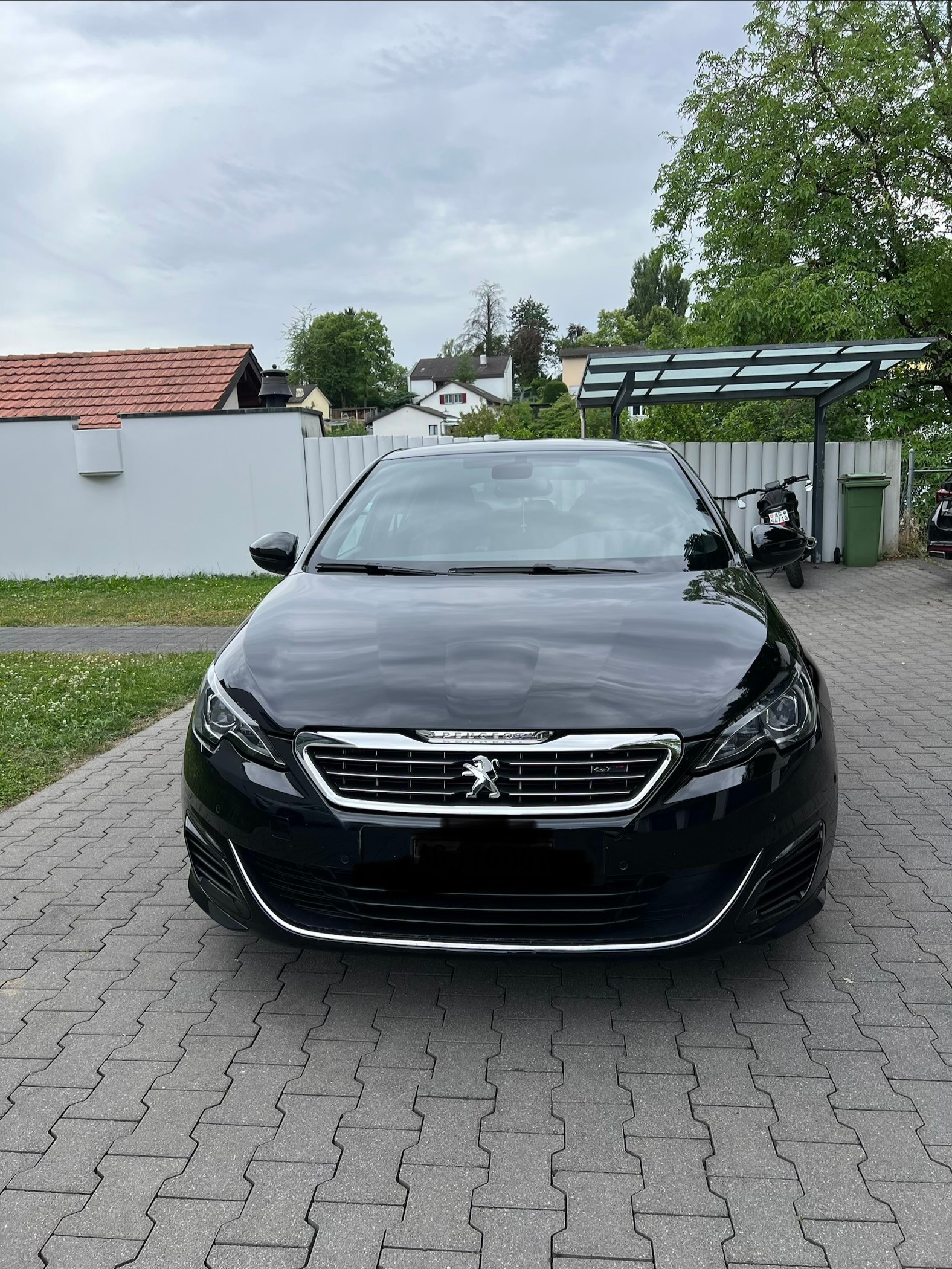 PEUGEOT 2.0 BlueHDi 180 GT-image-2