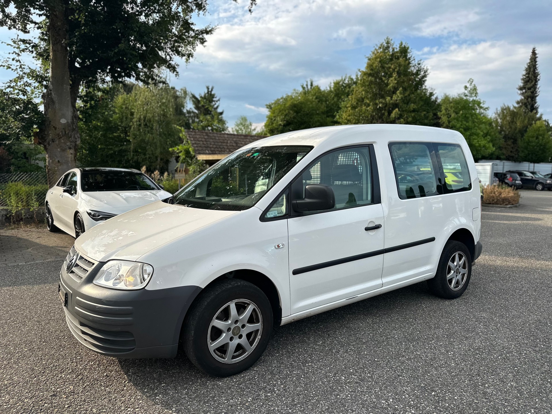 VW Caddy 2.0 EcoFuel-image-2