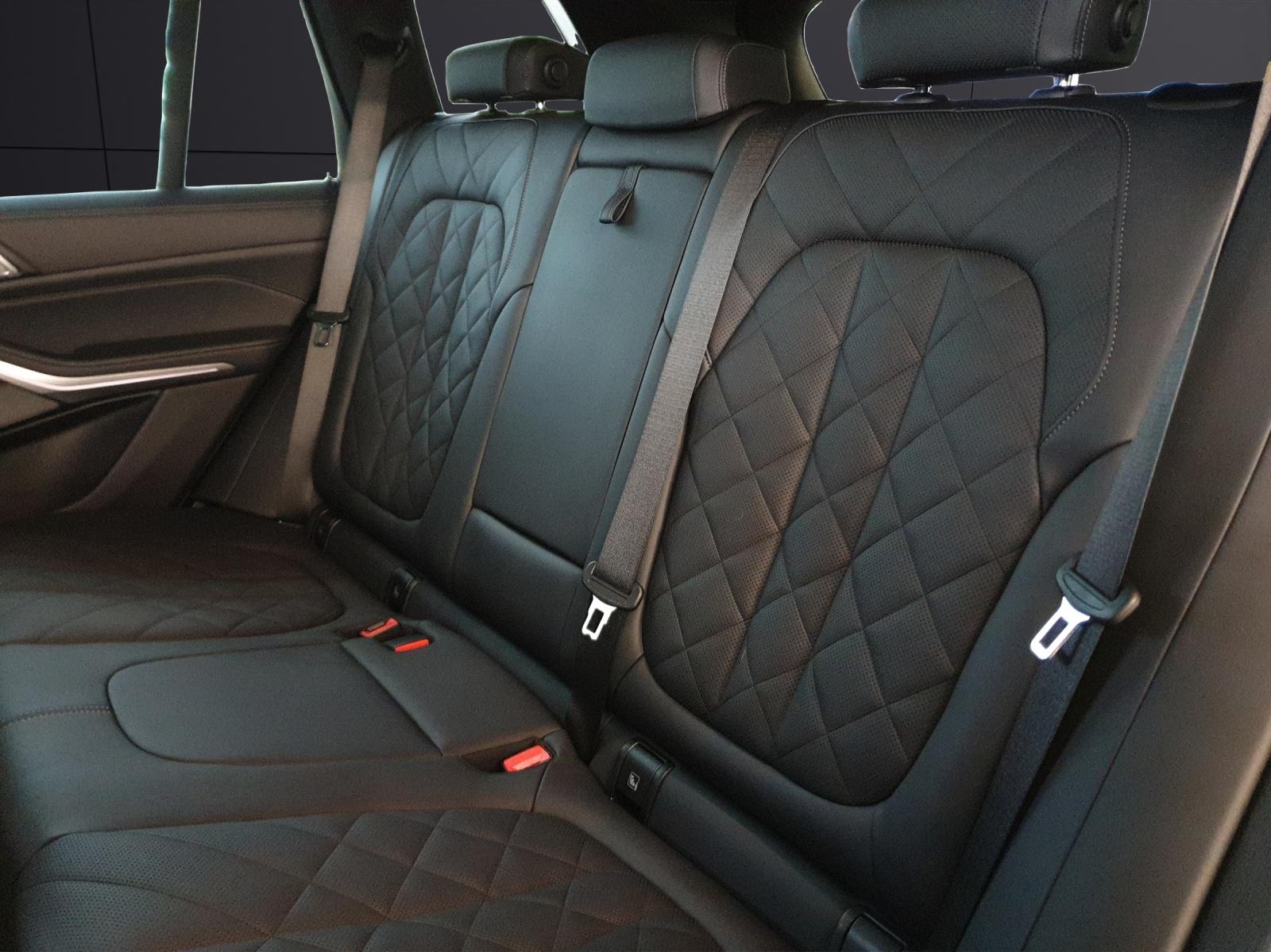 BMW X5 30d xDrive SAG-image-11