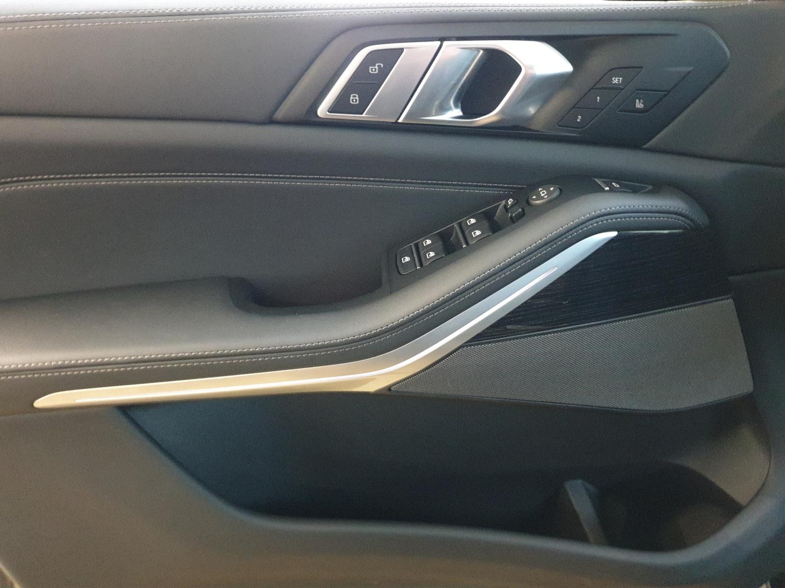 BMW X5 30d xDrive SAG-image-9
